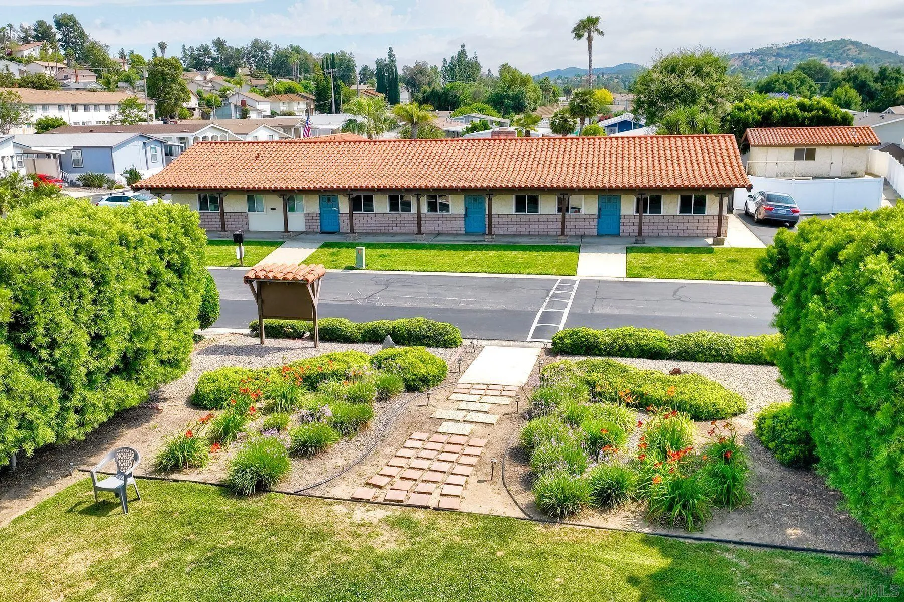 https://cdn.realtyfeed.com/cdn/127/250029516/eb8c8a5ee9516df148066161c0754add.webp
