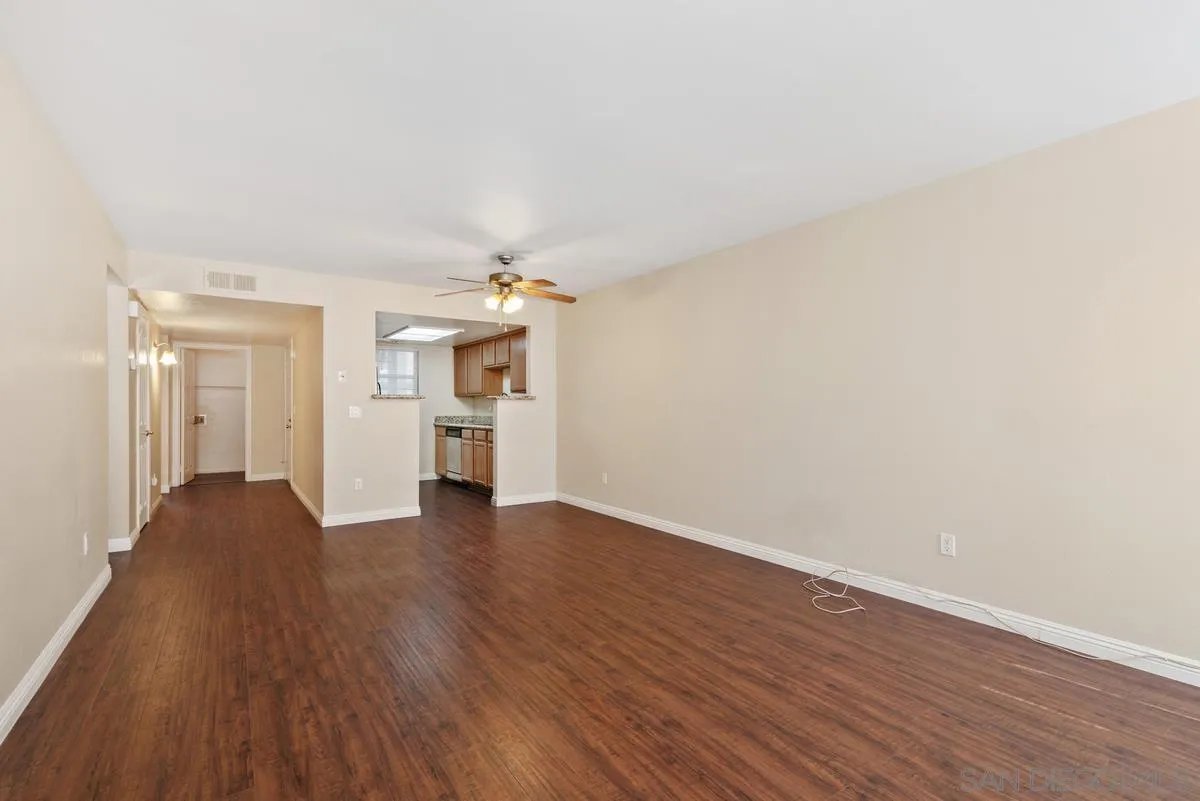 Photo #5: 250029518 Listing 