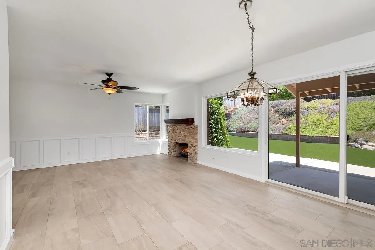 https://cdn.realtyfeed.com/cdn/127/250029528/7cec5bae2d5bd66a2cb9aedd9ab4d5e1.webp