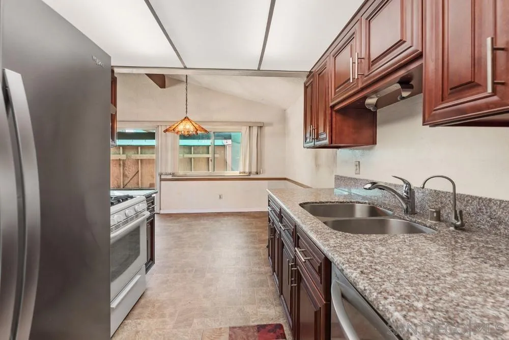 Photo #7: 250029534 Listing: Photo #7