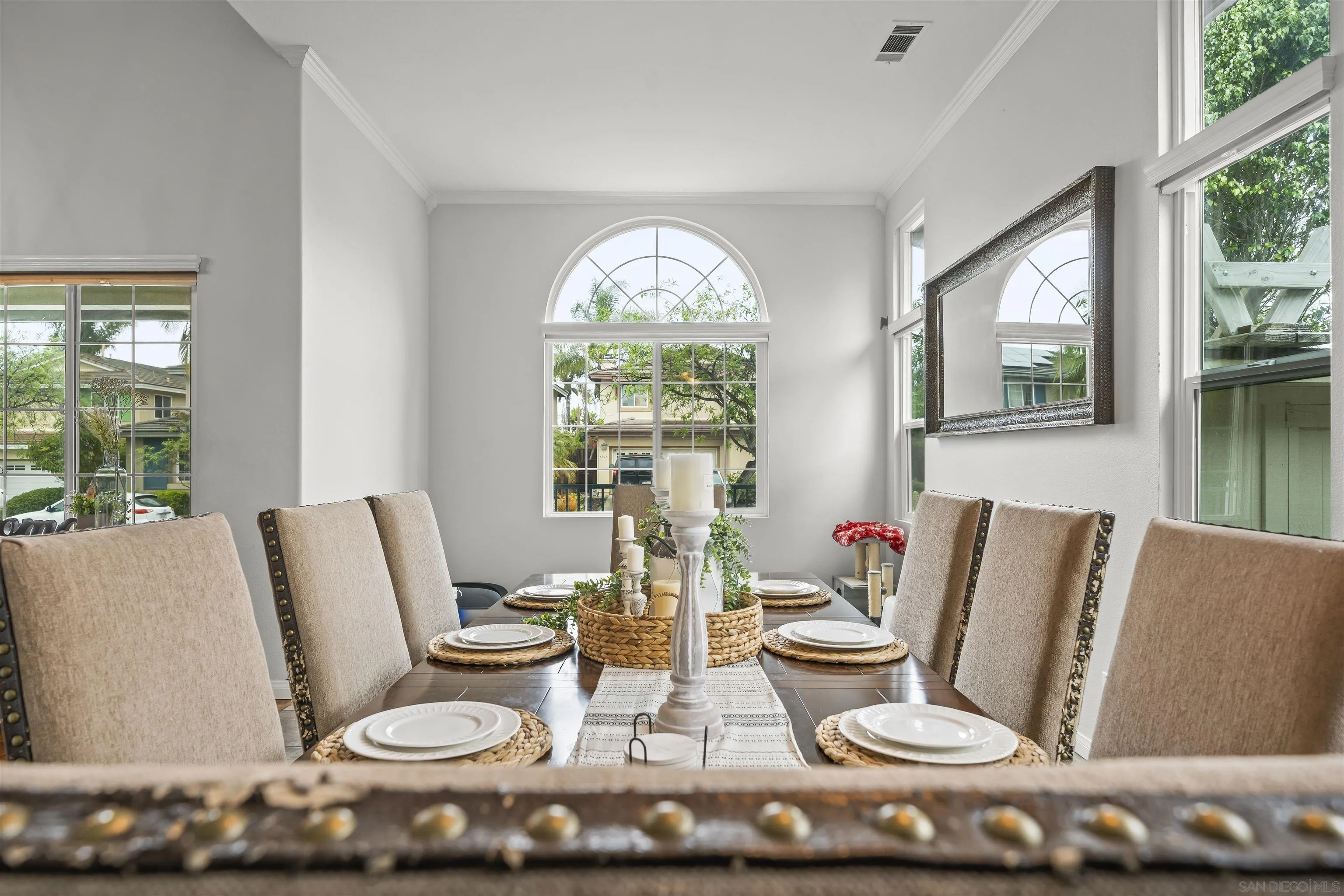 https://cdn.realtyfeed.com/cdn/127/250029535/1a2e4236ca411005e6b32e12659e1a78.webp