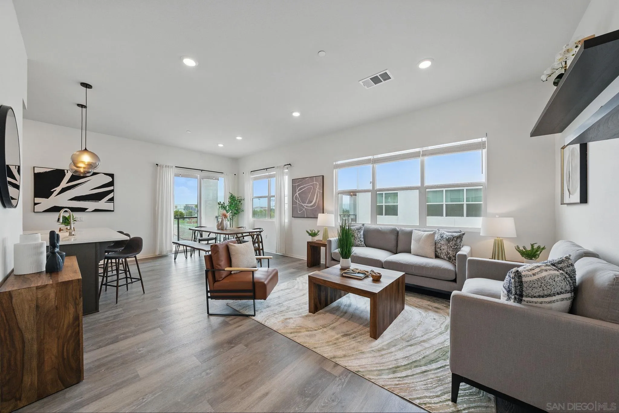 Photo #5: 250029572 Listing 
