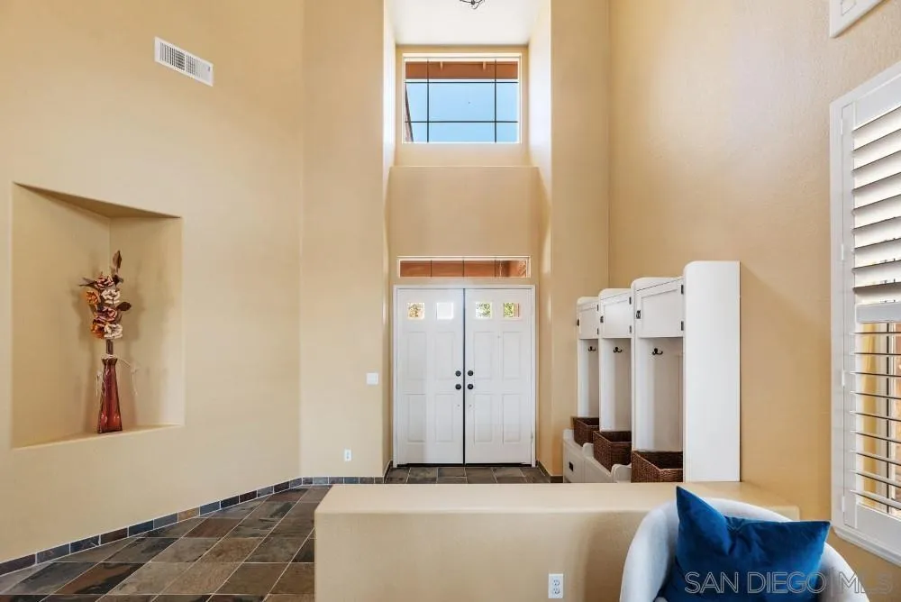 https://cdn.realtyfeed.com/cdn/127/250029611/0a94dde51700e1c4a303b34050e49513.webp