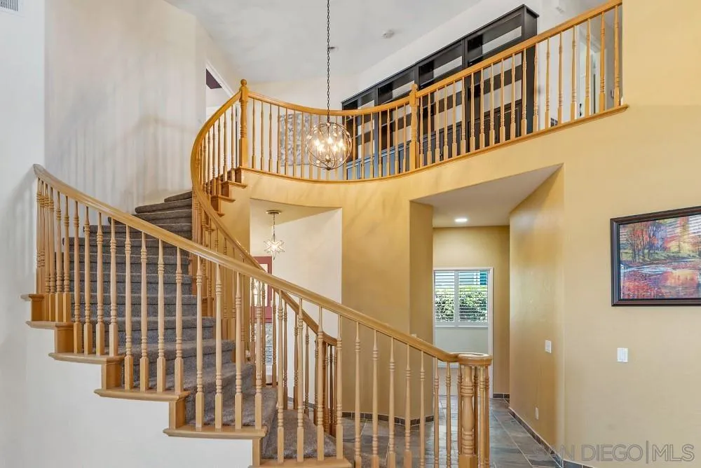 https://cdn.realtyfeed.com/cdn/127/250029611/aba4c7caf0a09cd5d300299f85be2016.webp