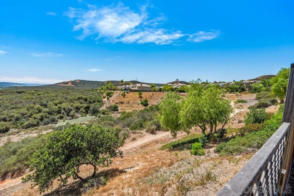 https://cdn.realtyfeed.com/cdn/127/250029611/b14c652bc59aa0c5a7a4e897fc5d029d.webp