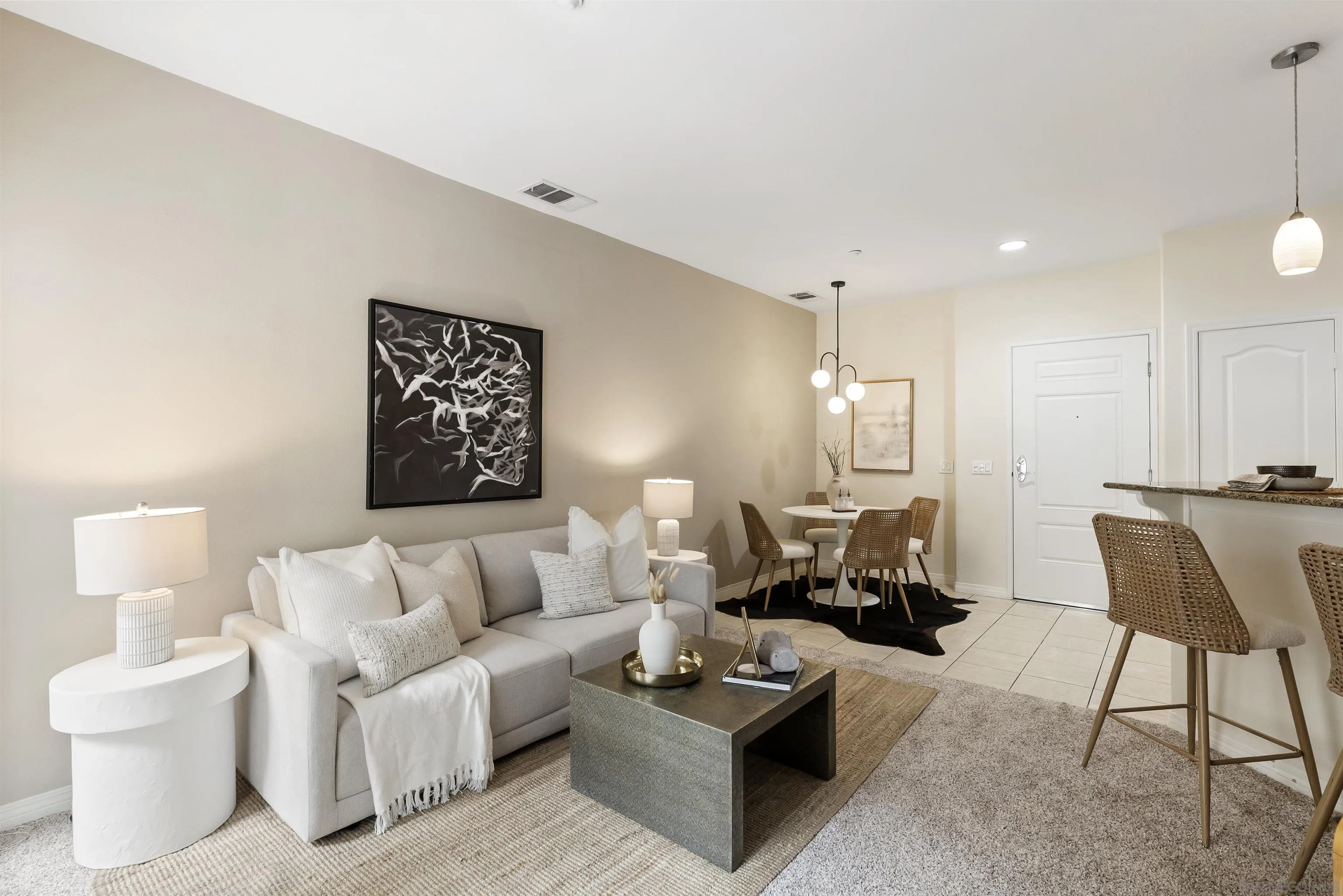 Photo #2: 250029639 Listing 