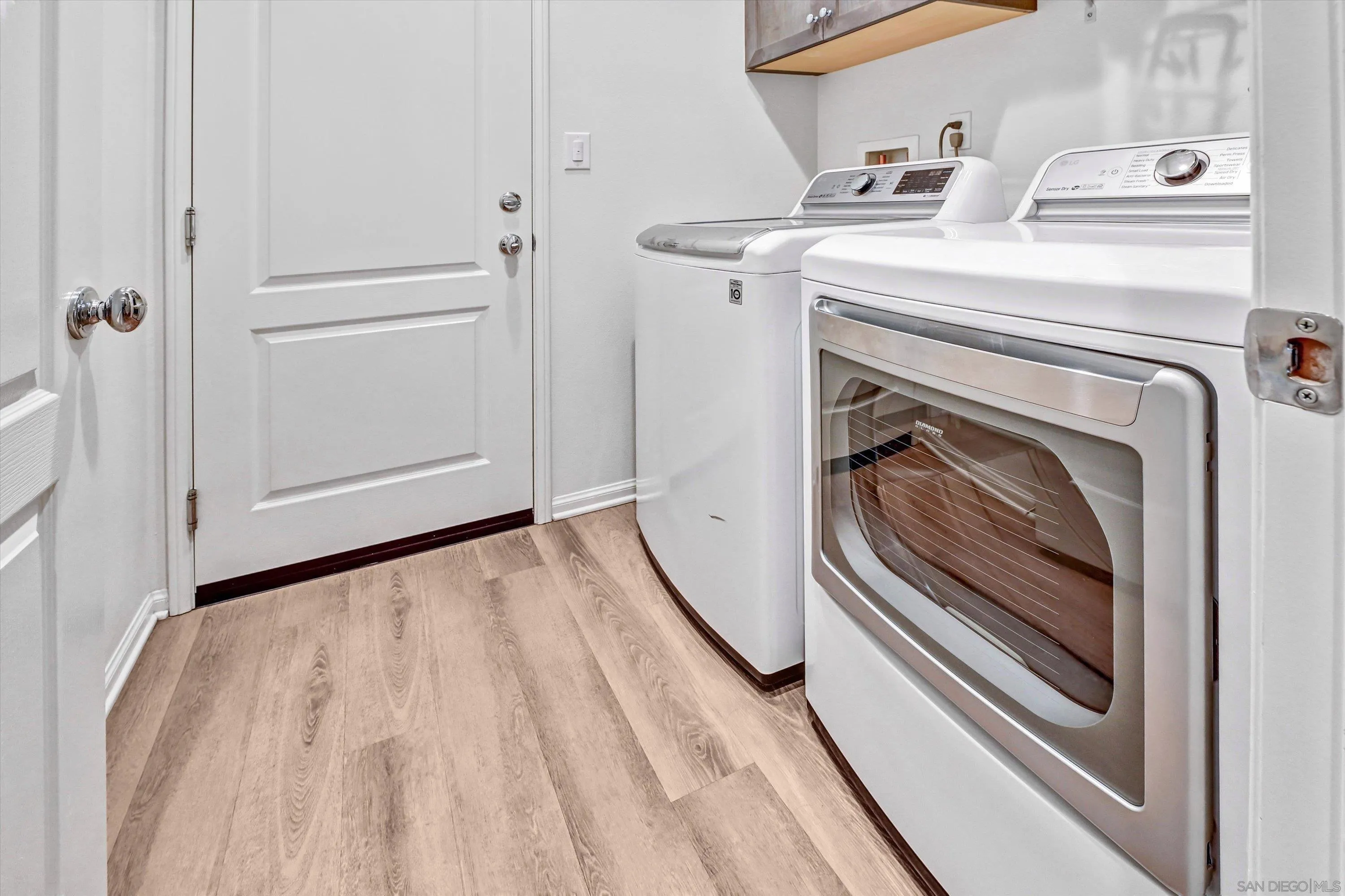 https://cdn.realtyfeed.com/cdn/127/250029650/07d4c4fbac79f807bcbe19b40659414b.webp