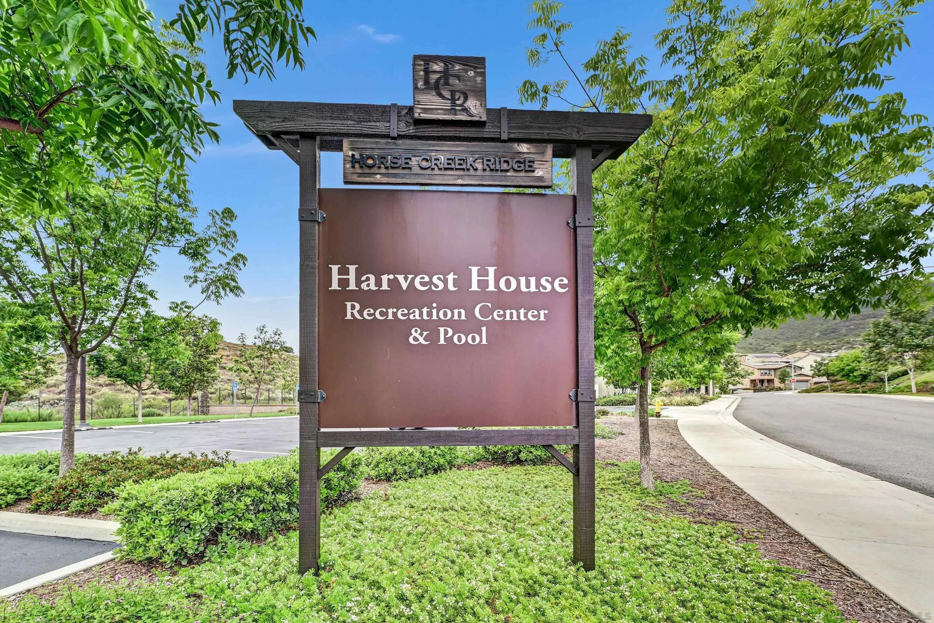 https://cdn.realtyfeed.com/cdn/127/250029650/48daf2b71e3dd06dffb3705bf4c9de21.webp