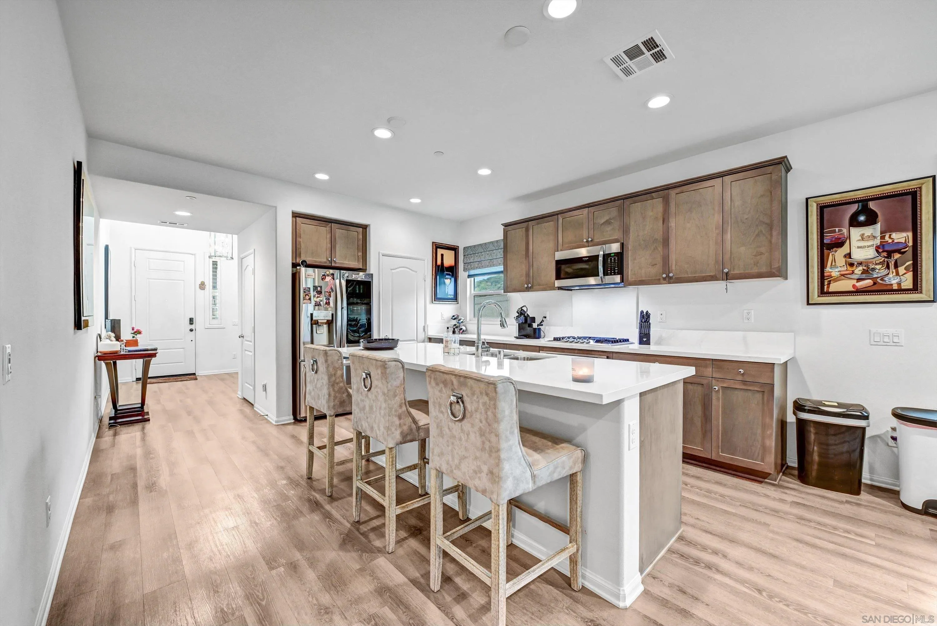 https://cdn.realtyfeed.com/cdn/127/250029650/a12acf8bdccf6794915763340622d2c9.webp