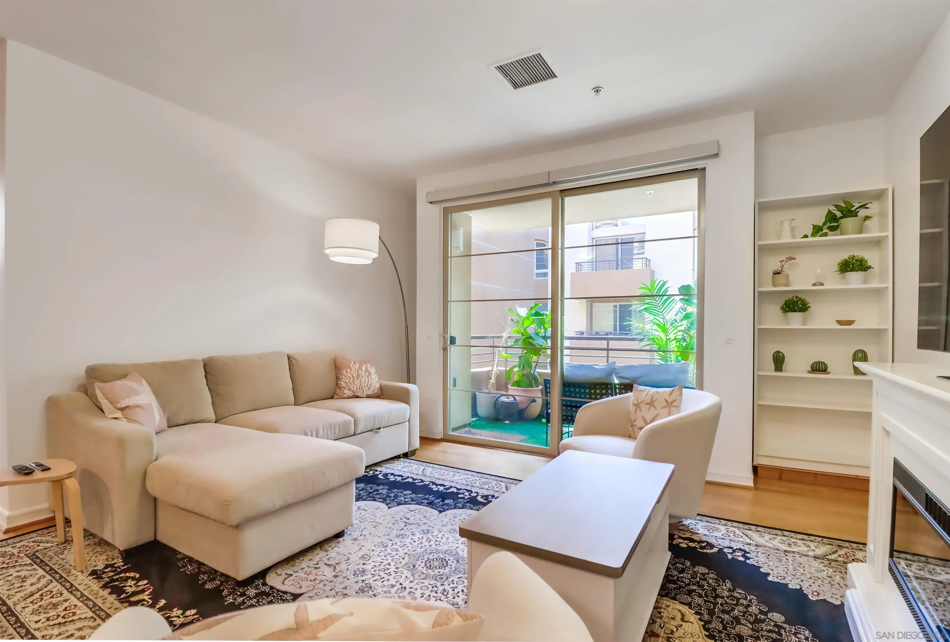 Photo #5: 250029687 Listing 