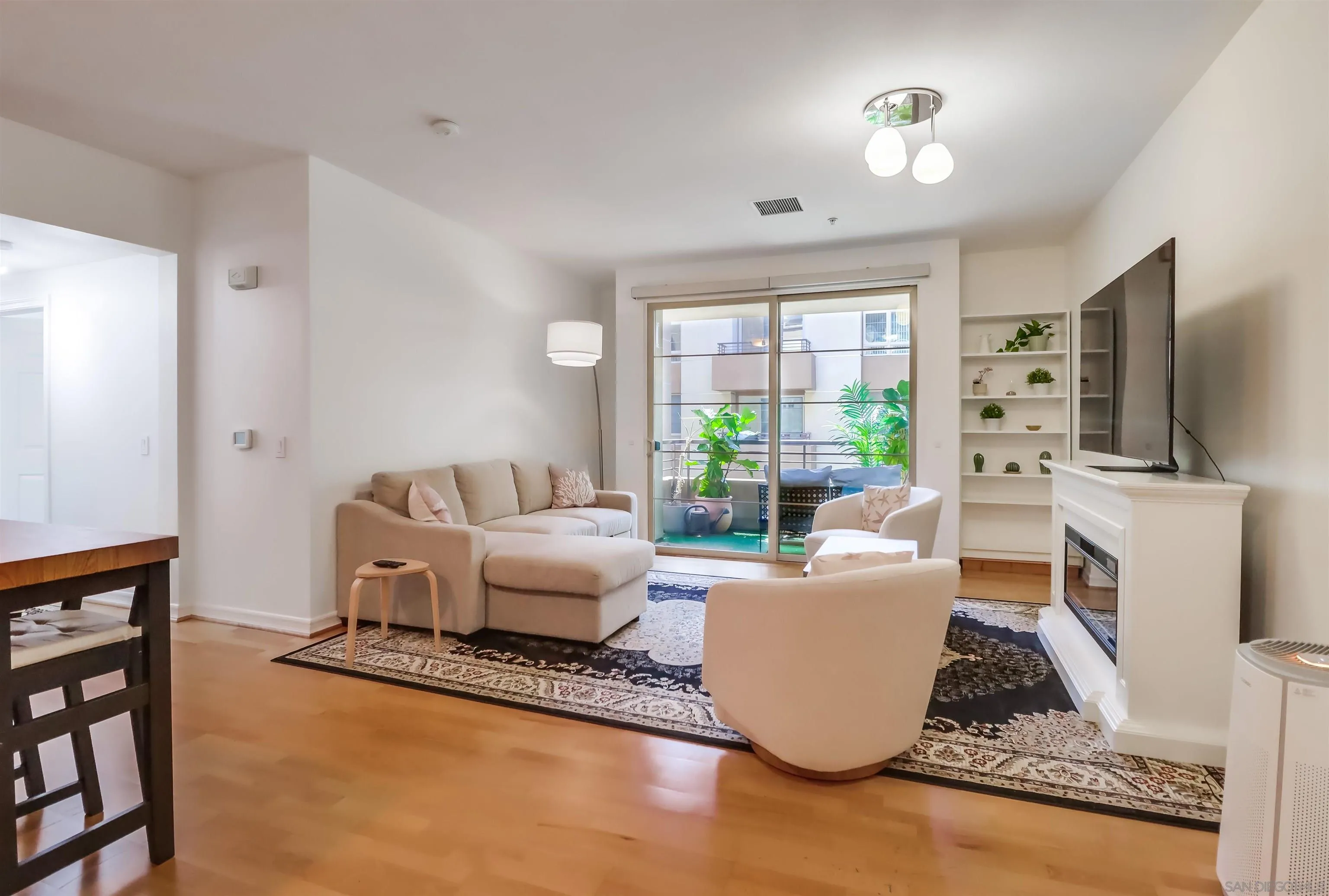 Photo #3: 250029687 Listing 