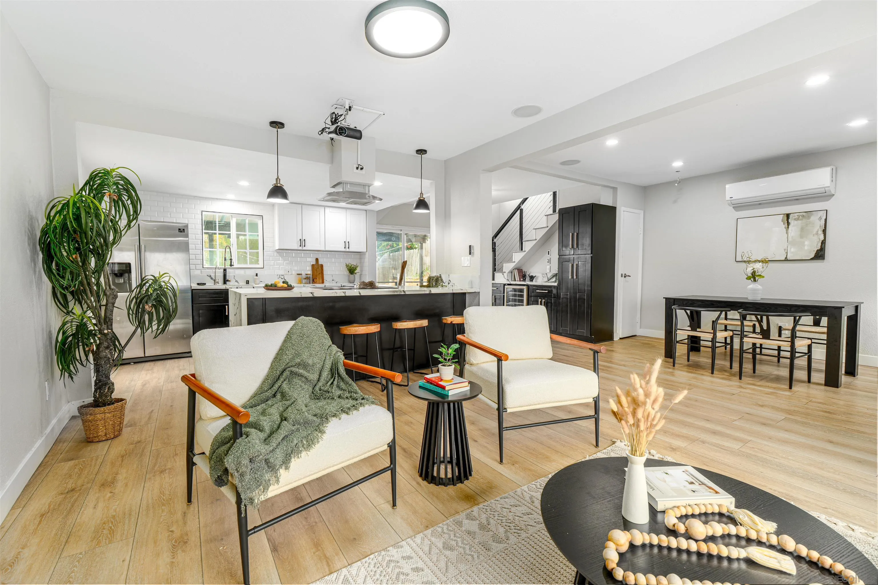 https://cdn.realtyfeed.com/cdn/127/250029723/47af03d3a7d97f97ca4d4898a2a1bb09.webp