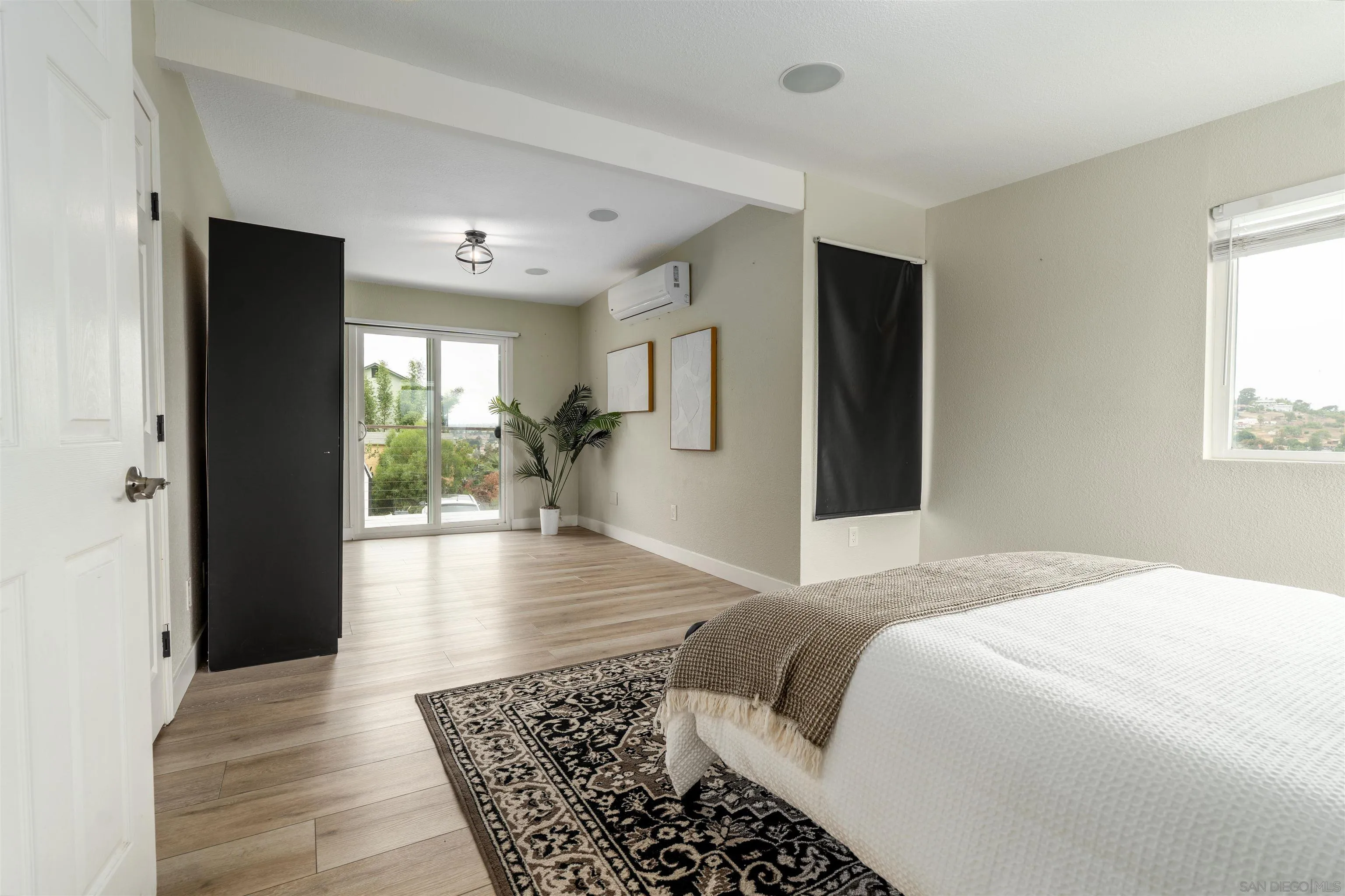 https://cdn.realtyfeed.com/cdn/127/250029723/7e90bc3c6e9c78fdbc0ee89e12da7cb7.webp