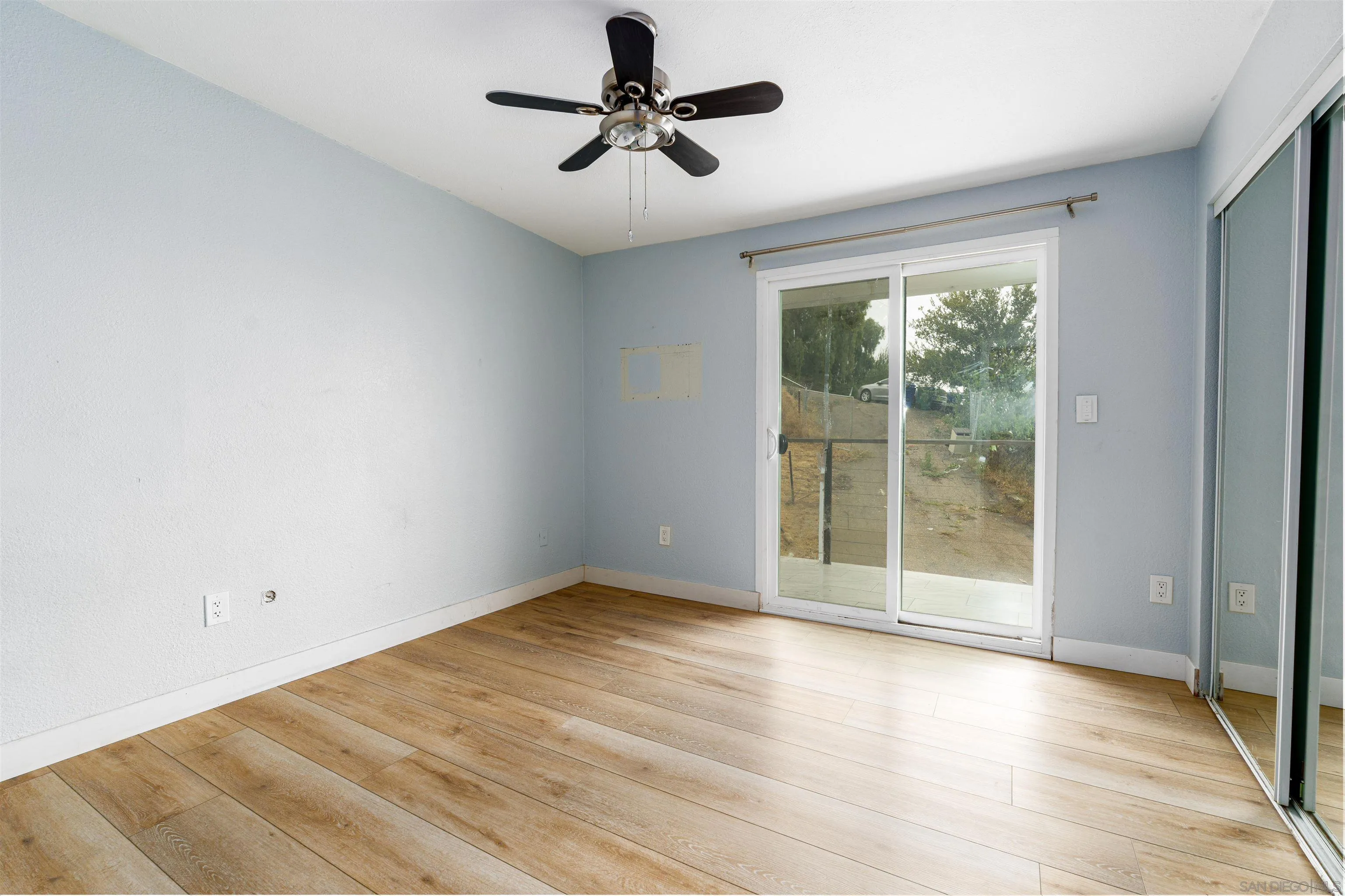 https://cdn.realtyfeed.com/cdn/127/250029723/ba6c4446541eab8dbe1c9182c8239ea8.webp