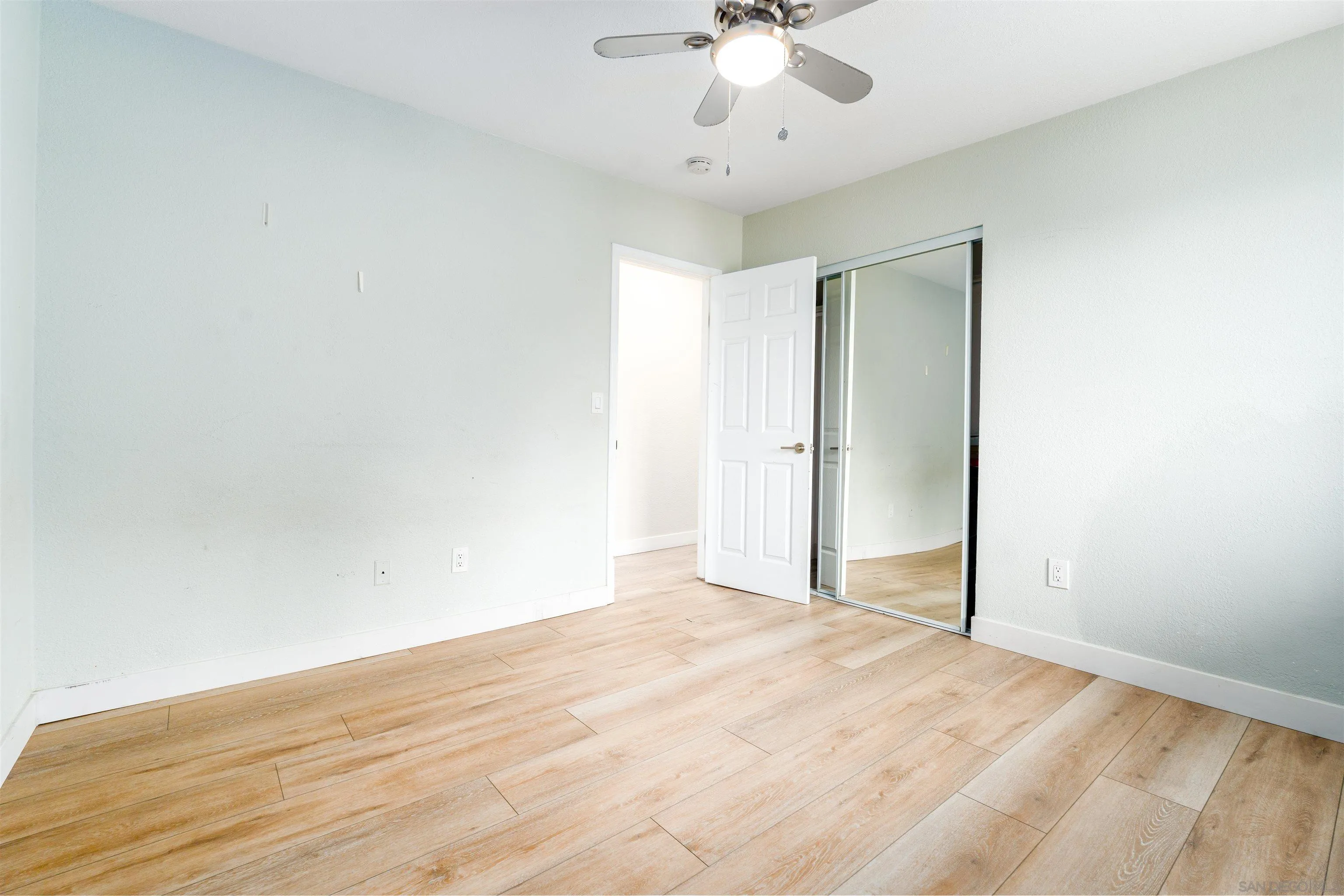 https://cdn.realtyfeed.com/cdn/127/250029723/cc5ef9a9df4f335c23ceb42d7494b234.webp