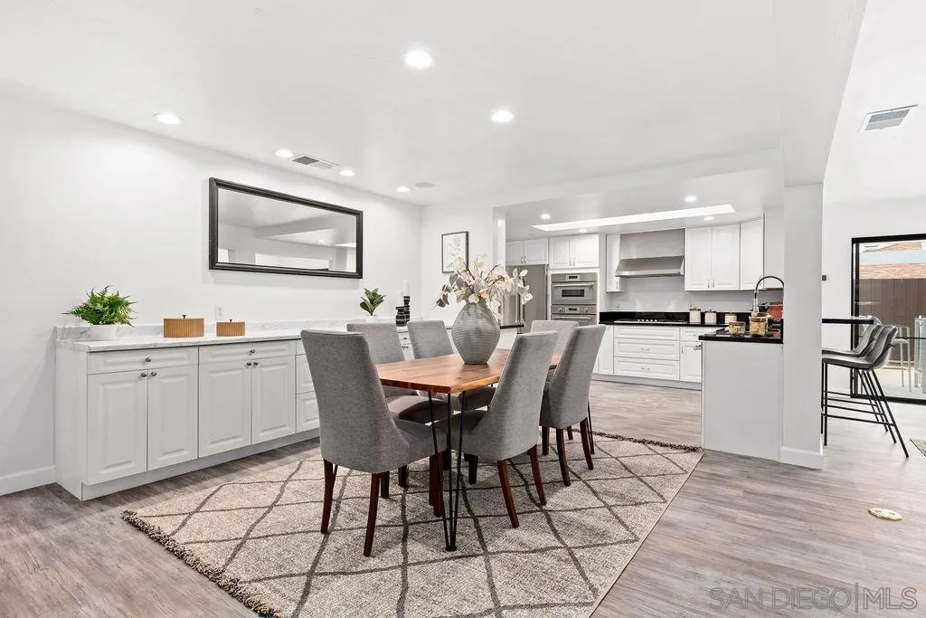 https://cdn.realtyfeed.com/cdn/127/250029724/741d809484a5f72e490c3101bfb70cd0.webp