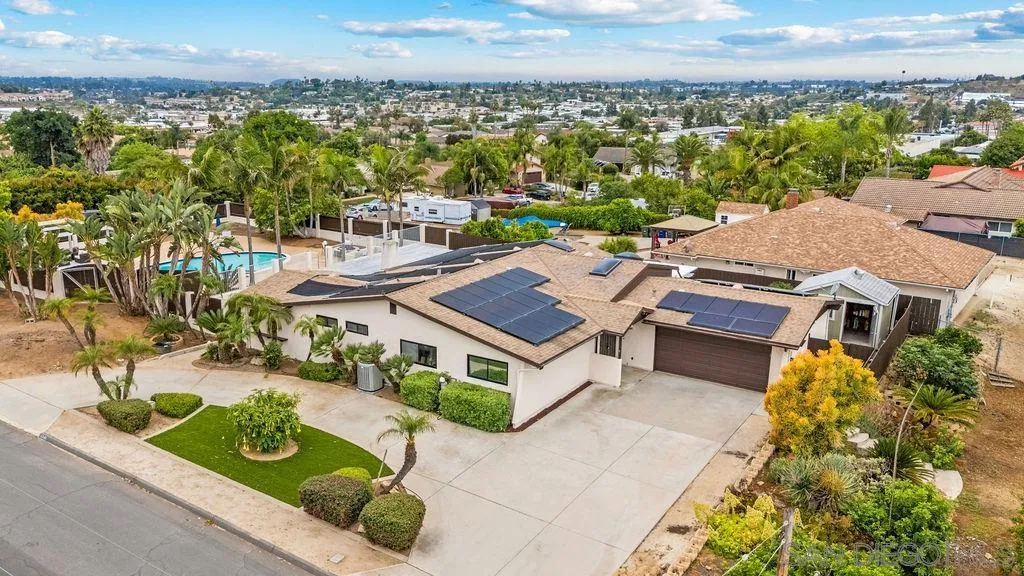 https://cdn.realtyfeed.com/cdn/127/250029724/8ae96599b72112924e4bedb07ee912ee.webp