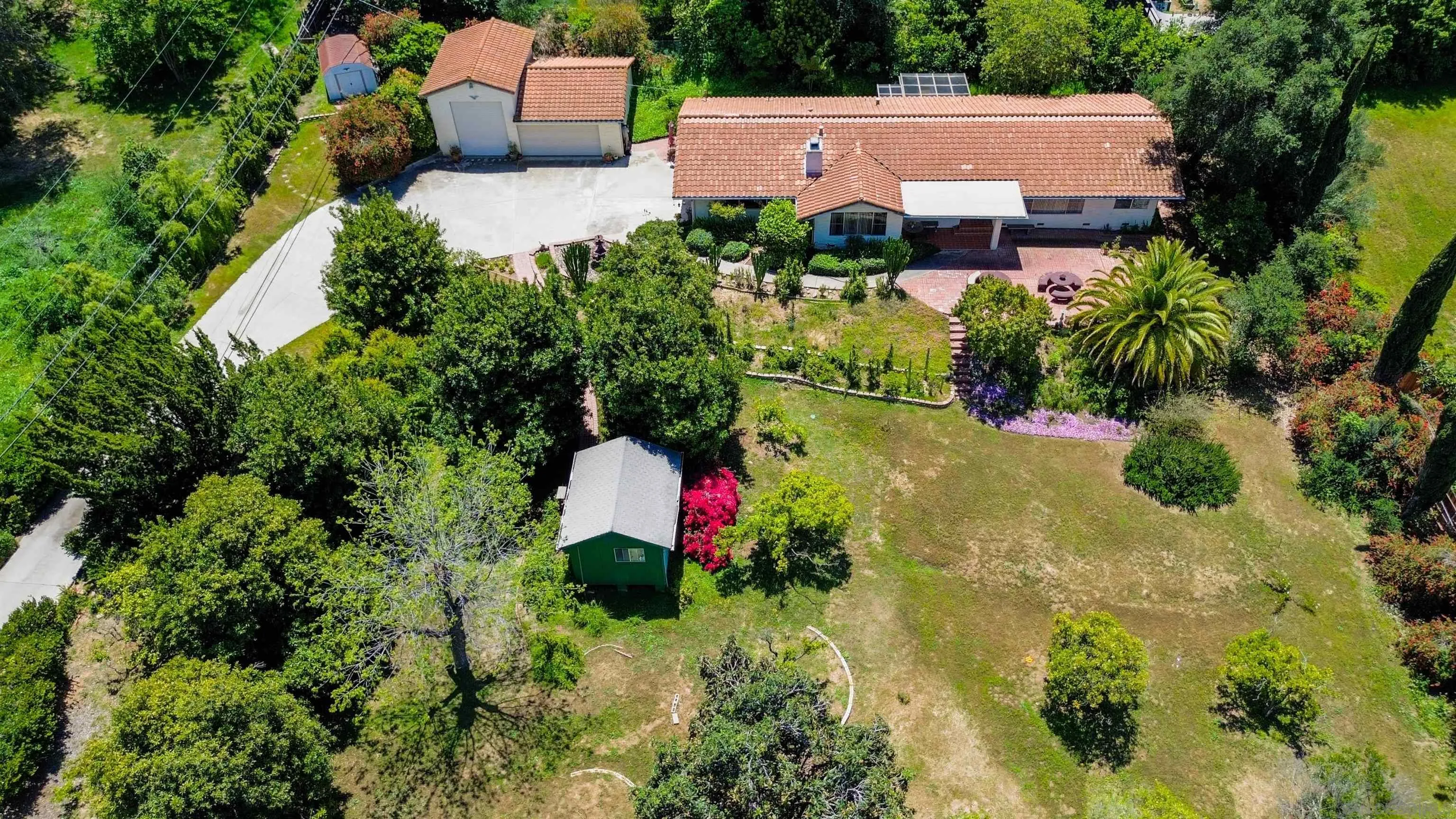 https://cdn.realtyfeed.com/cdn/127/250029729/6fcf147ff021ebf1815d1273a99559e1.webp