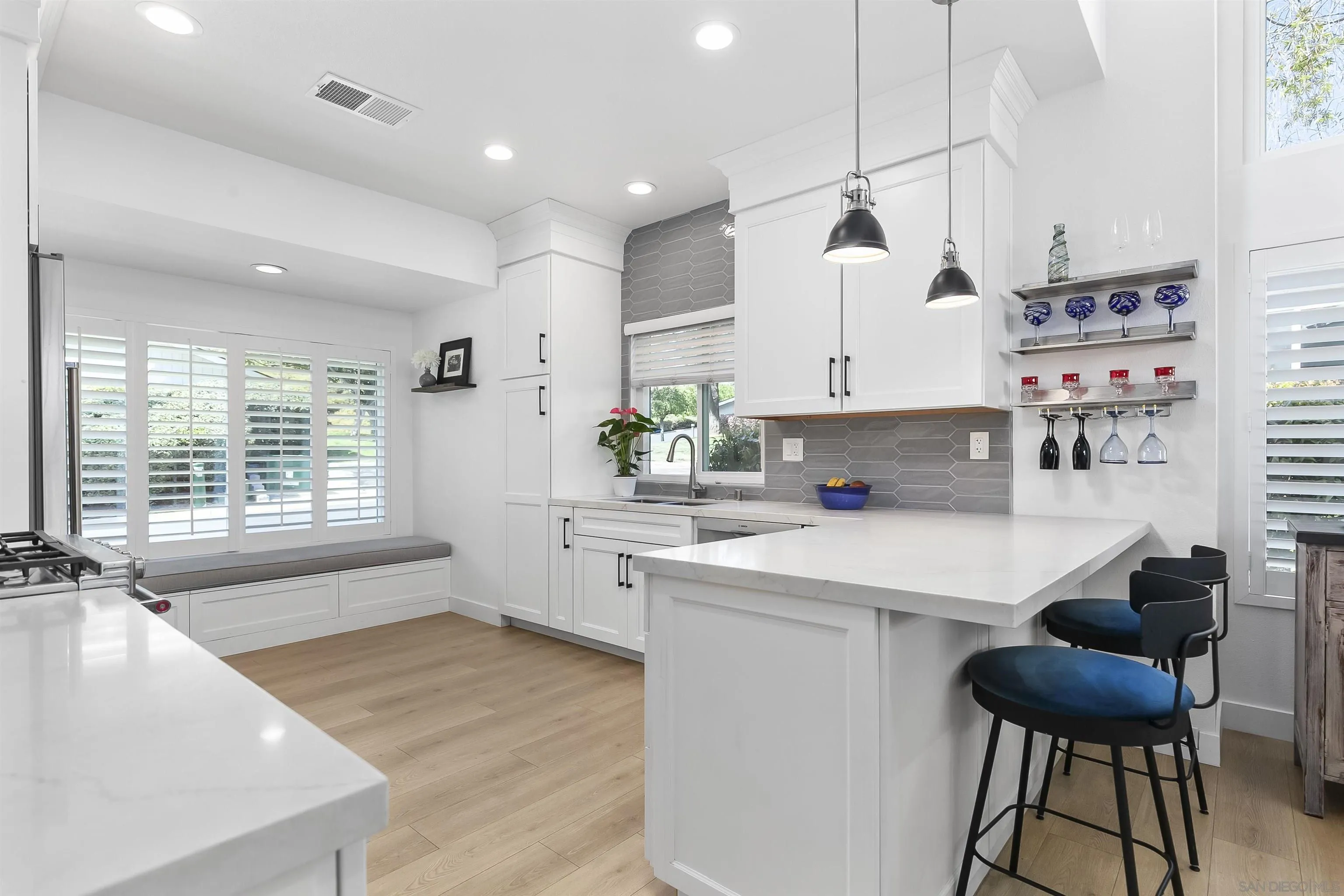 Photo #5: 250029738 Listing 