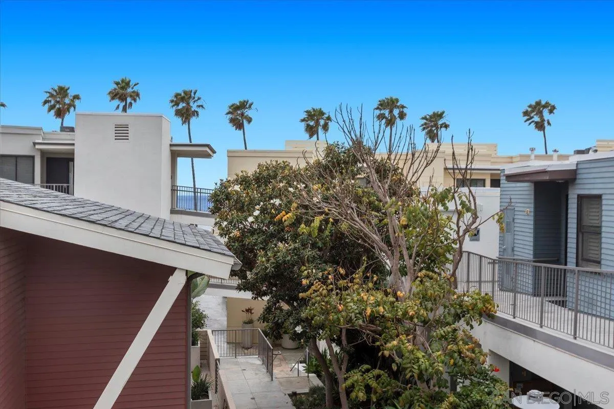 Photo #5: 250029775 Listing 