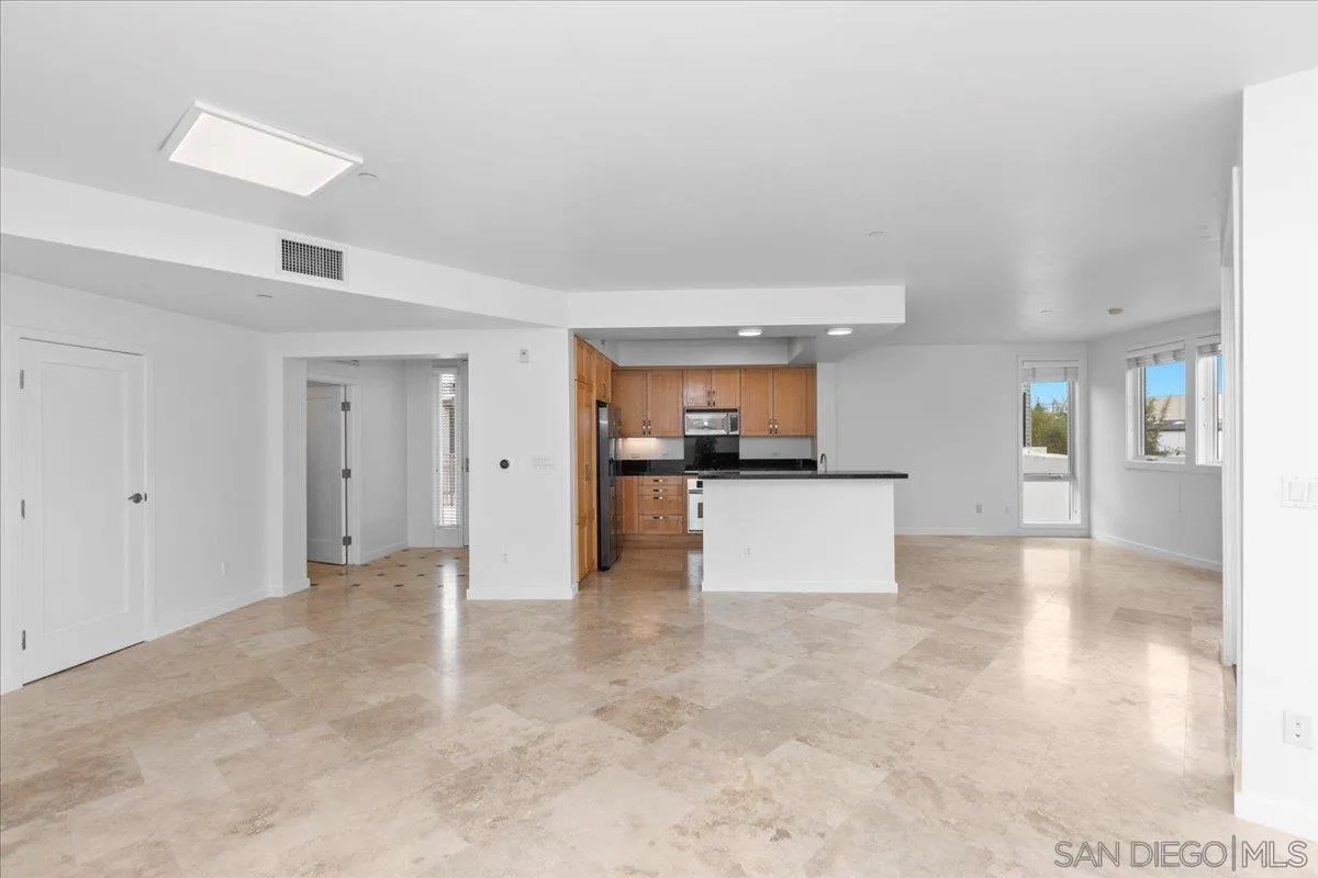 Photo #14: 250029775 Listing: Photo #14