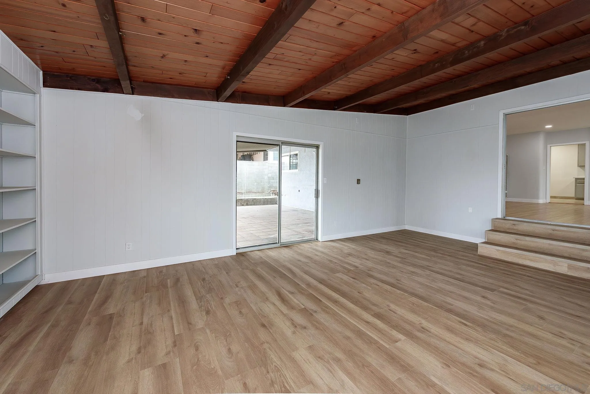 https://cdn.realtyfeed.com/cdn/127/250029786/928e59d0e6405f359ec843161dfcd1d0.webp