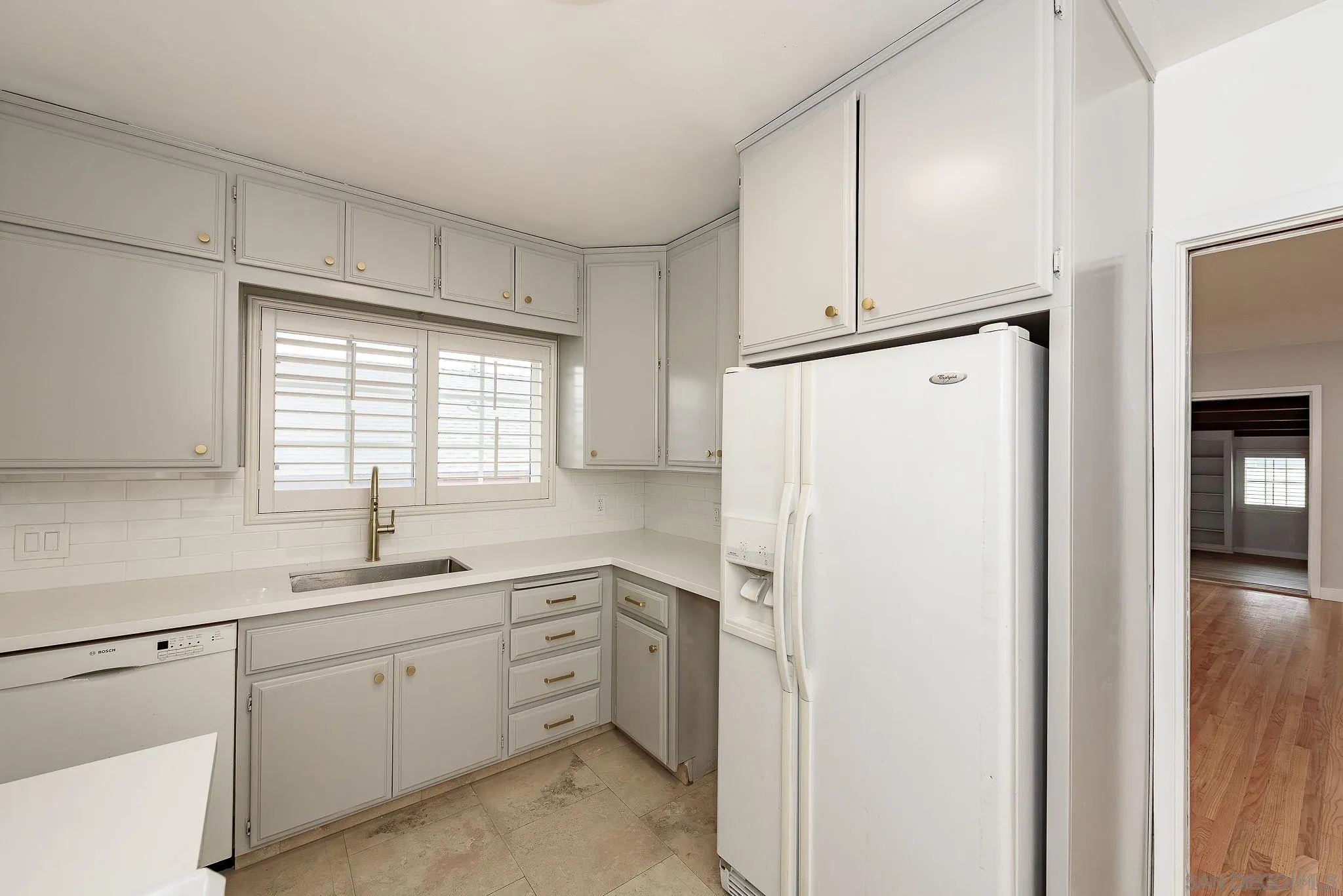 https://cdn.realtyfeed.com/cdn/127/250029786/e54bec4d5ce35b820fccaedd8cdc2021.webp