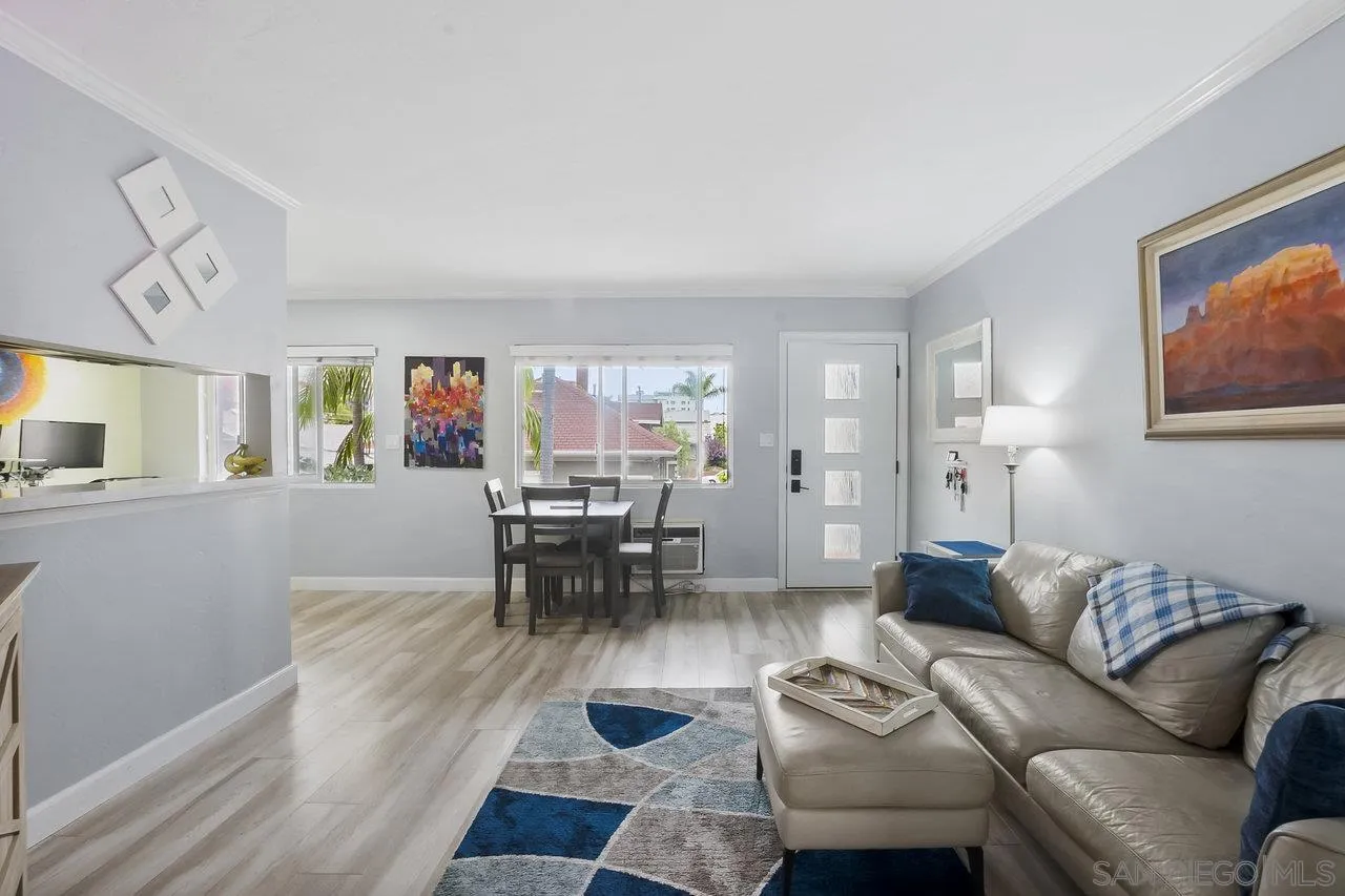 Photo #2: 250029803 Listing 