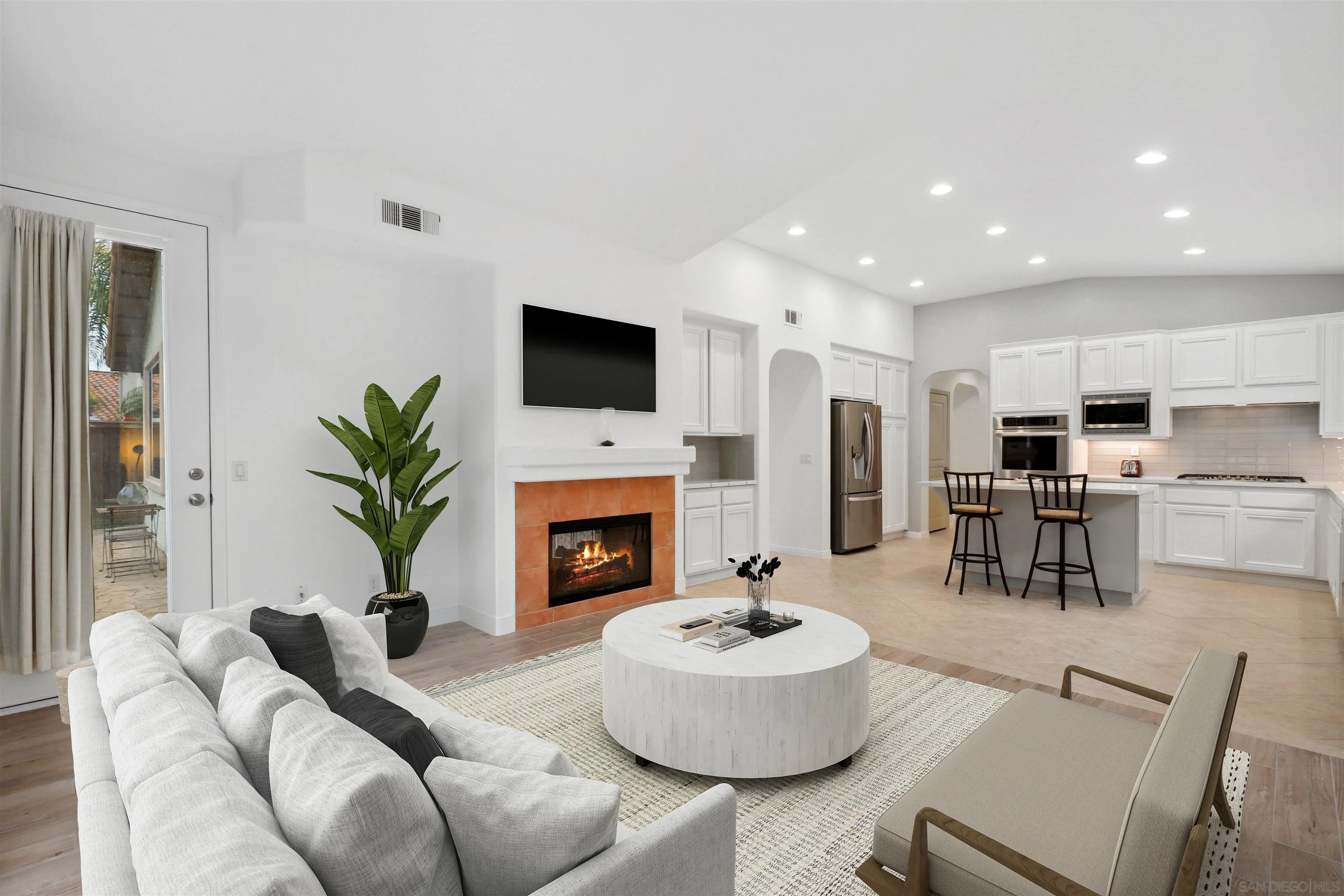 https://cdn.realtyfeed.com/cdn/127/250029820/f5615f4d66ad58a620f79001c188354c.webp