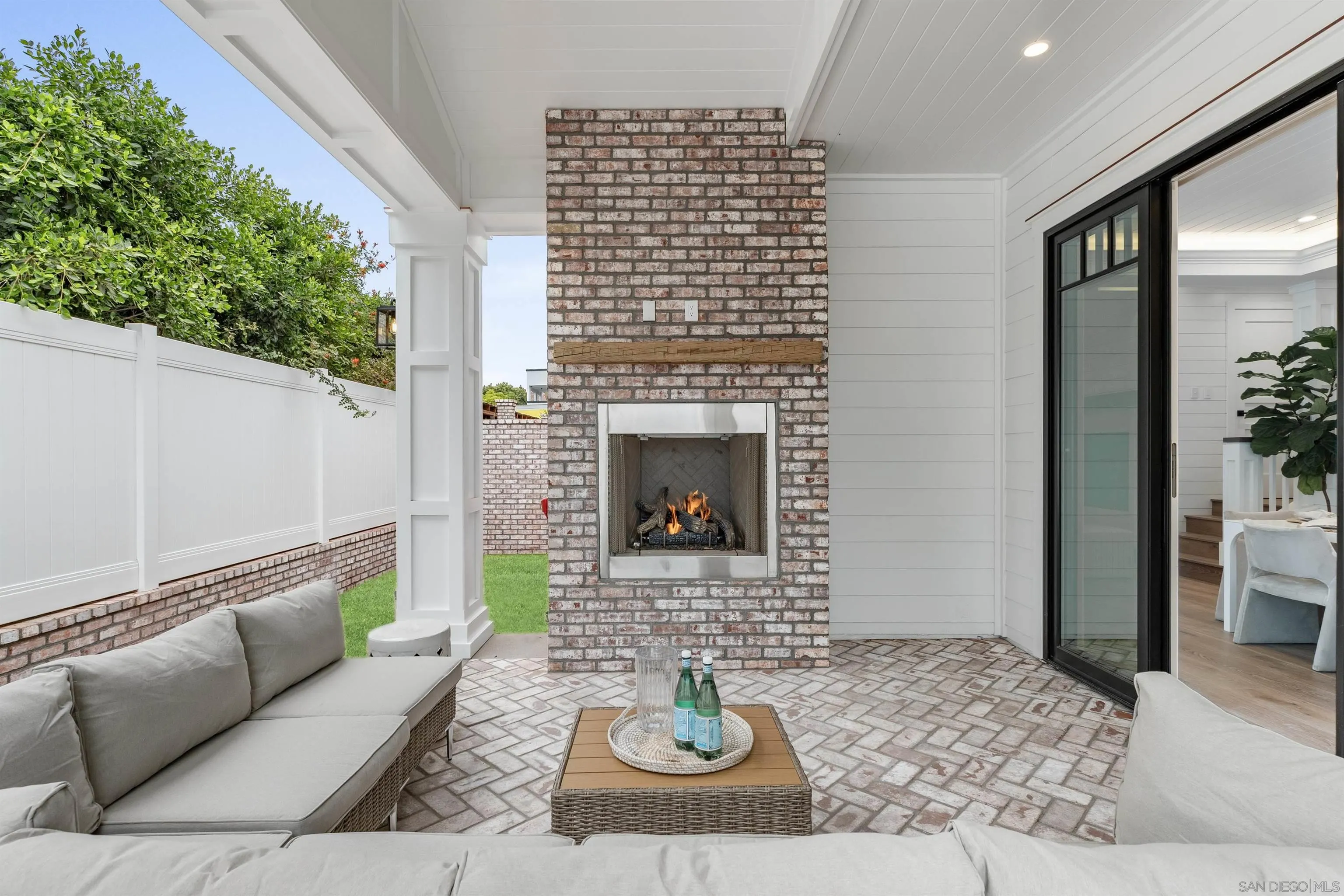 https://cdn.realtyfeed.com/cdn/127/250029824/c39acb855b136ae691e9ac3d55ba25bb.webp