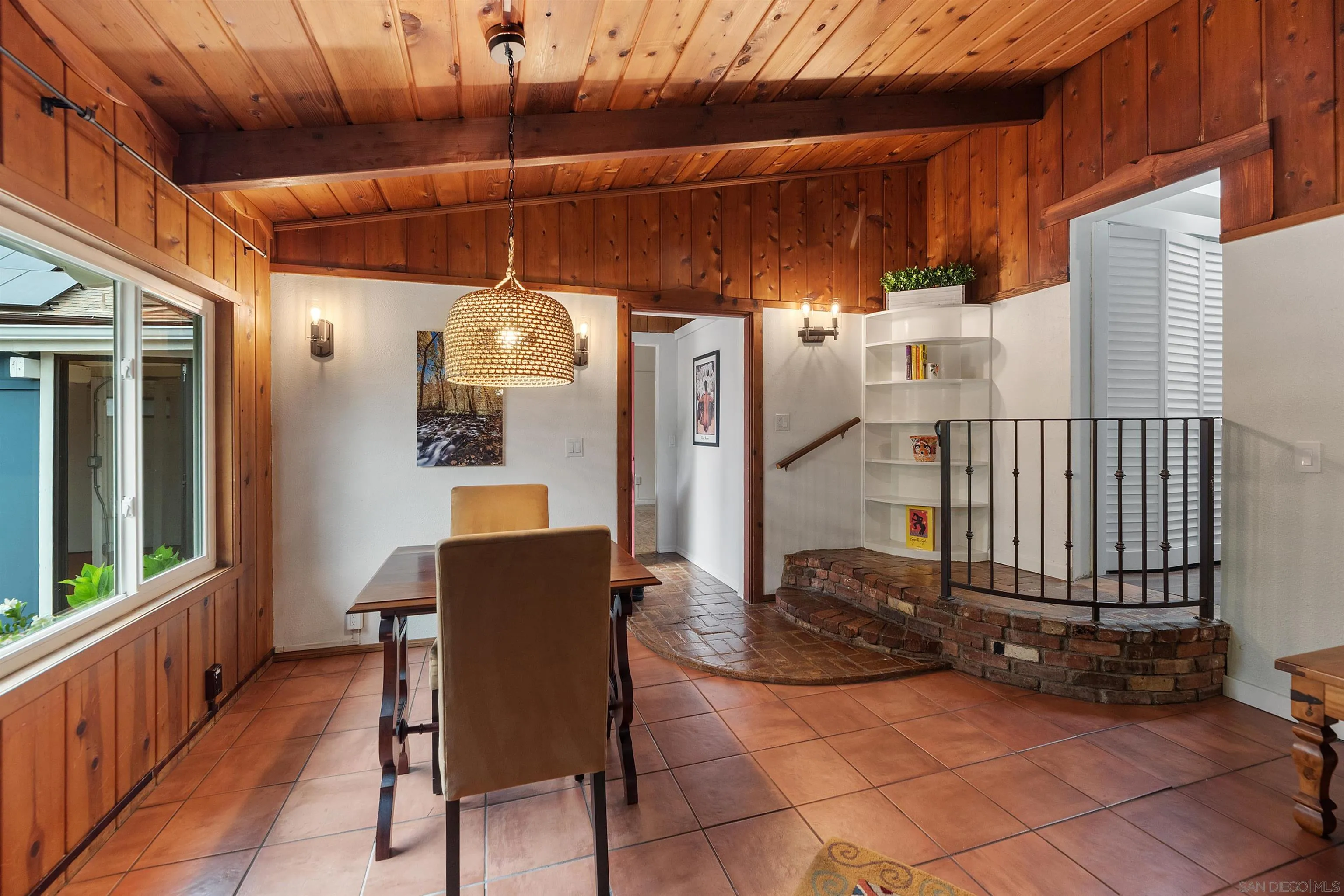 https://cdn.realtyfeed.com/cdn/127/250029833/2196a133071f556839675542224a6634.webp