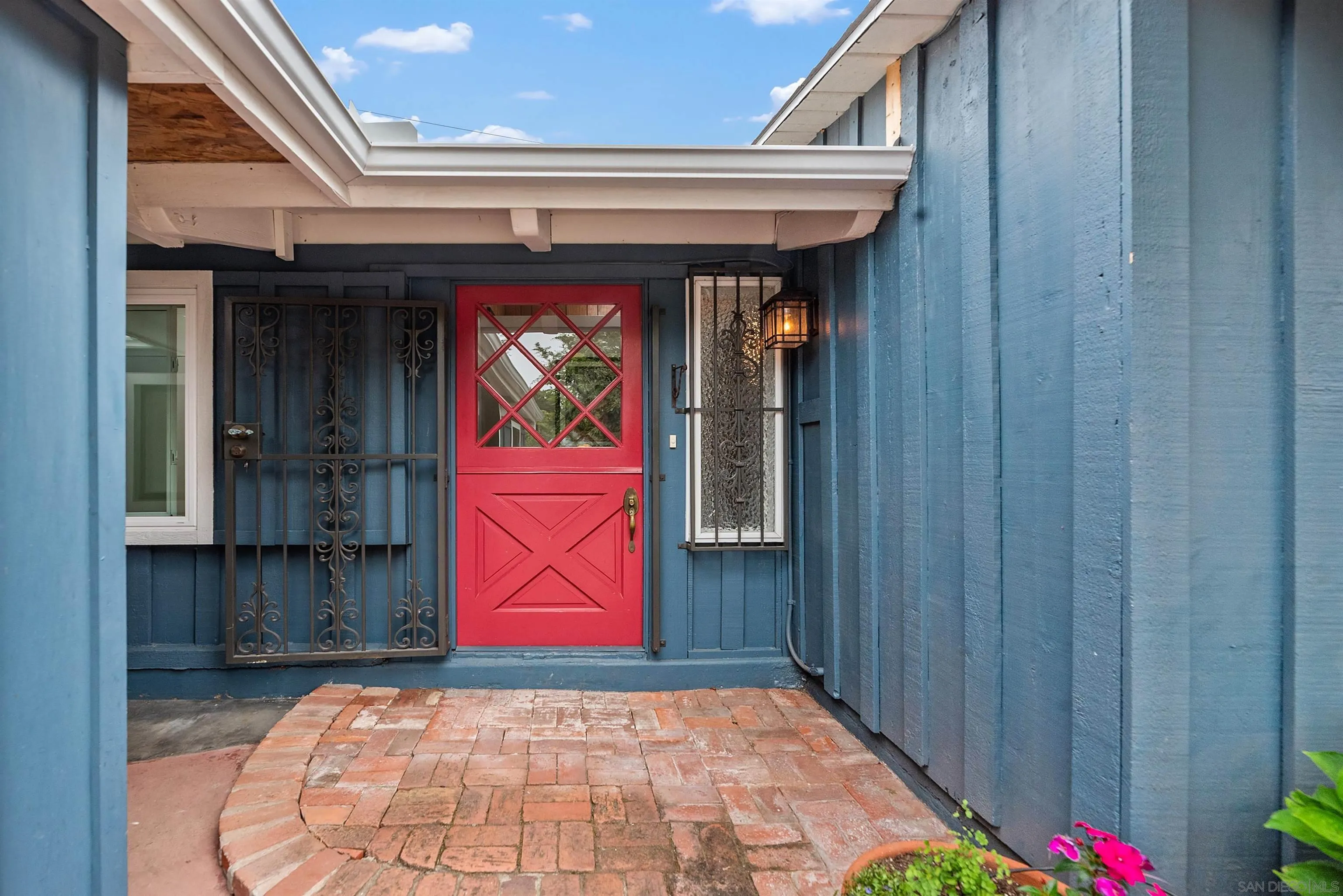https://cdn.realtyfeed.com/cdn/127/250029833/742185b88969eb127e5c1dbda989b75a.webp