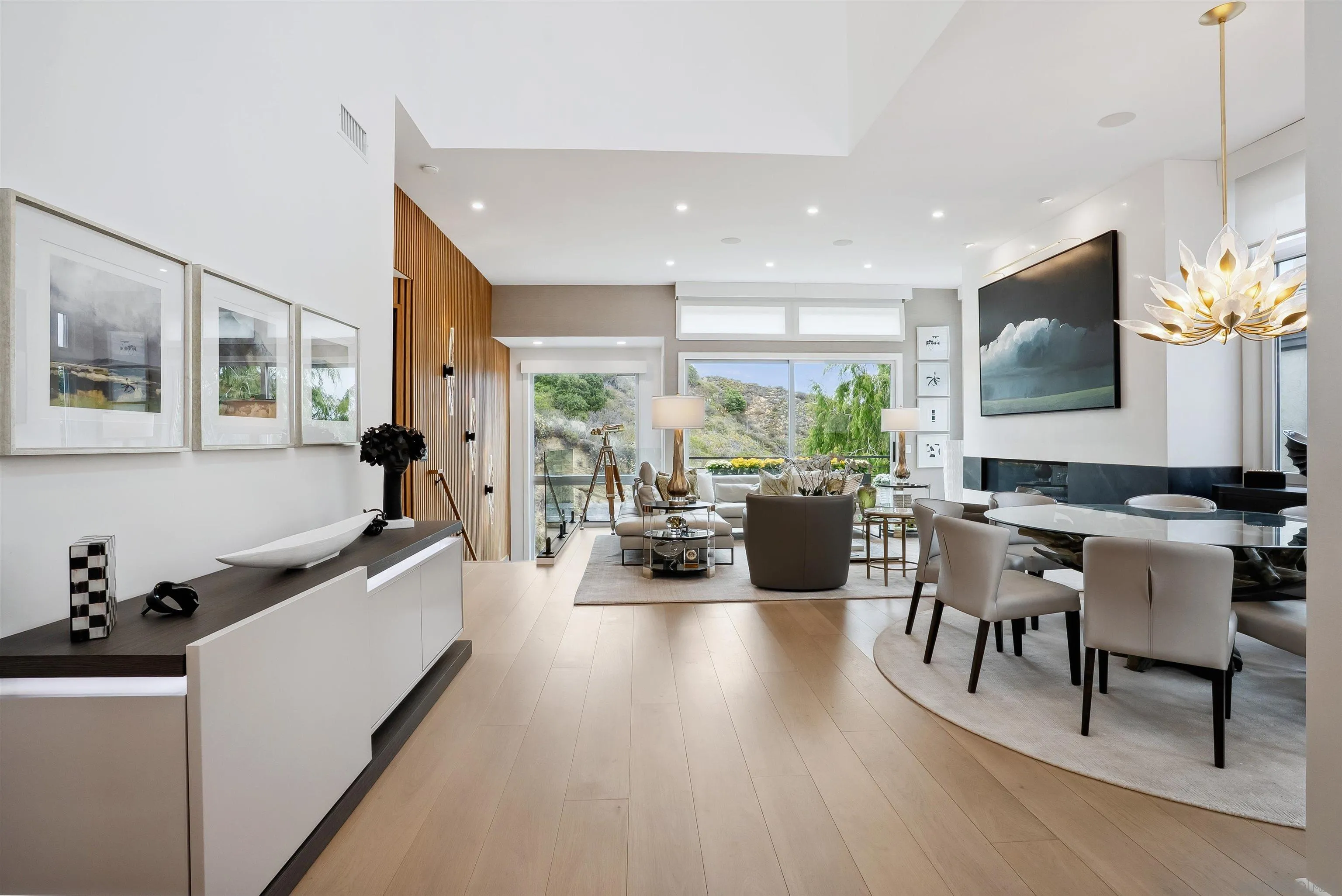 Photo #5: 250029846 Listing 