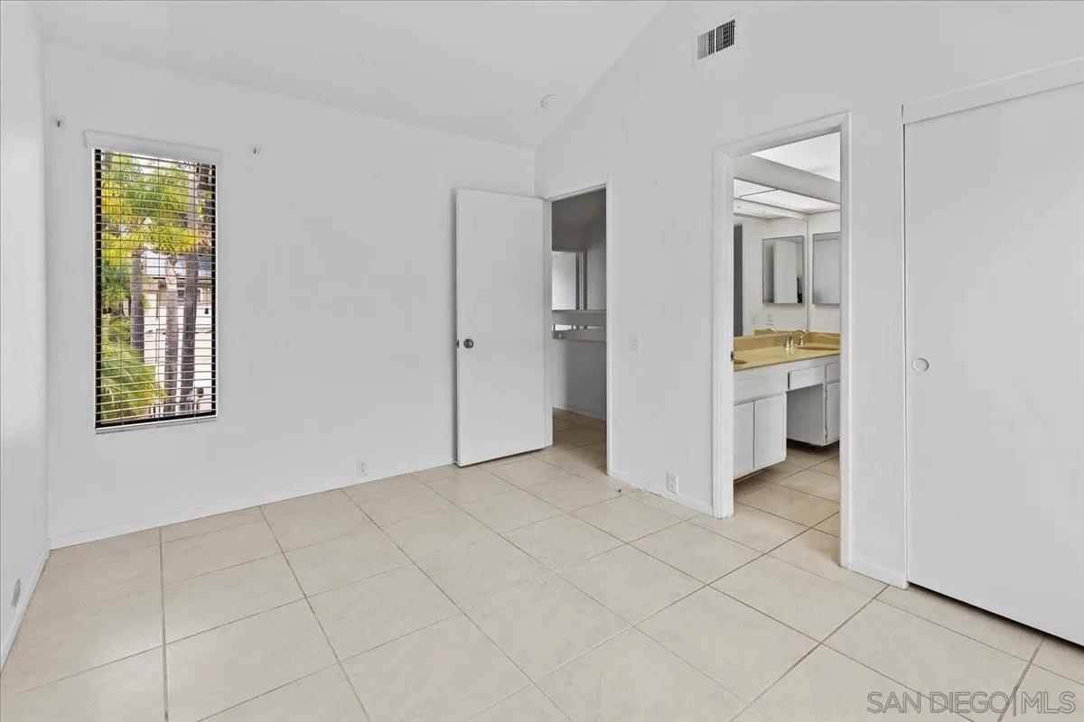 https://cdn.realtyfeed.com/cdn/127/250029881/11d05a4c51e3d0d4b8933896822c2ce6.webp