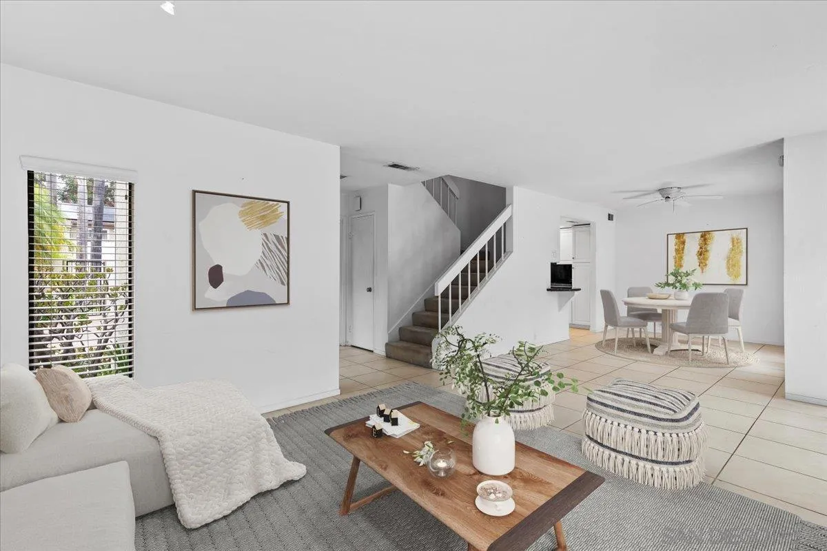 https://cdn.realtyfeed.com/cdn/127/250029881/55358f9ad8ff5d696c52c8c03a37f9d2.webp