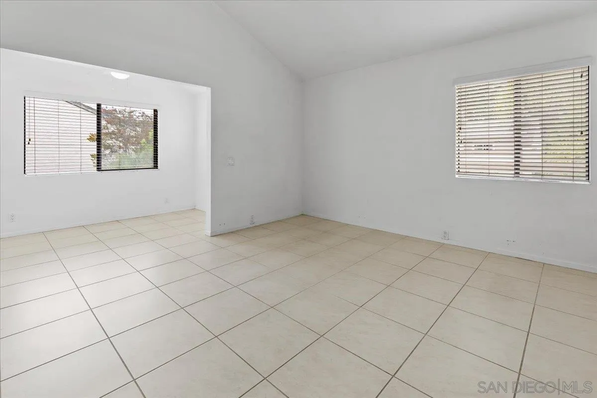 https://cdn.realtyfeed.com/cdn/127/250029881/7839439e11e67b9e43334472647eefbd.webp