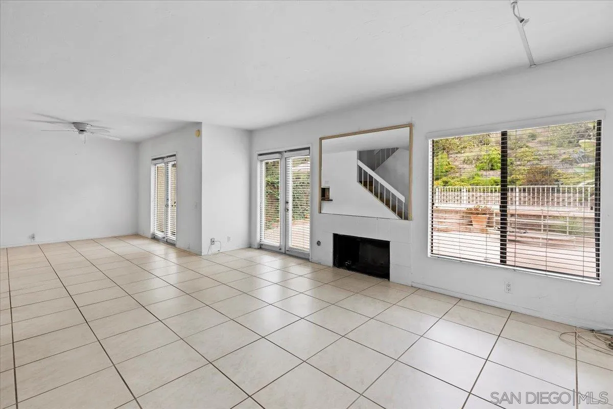 https://cdn.realtyfeed.com/cdn/127/250029881/ac5206a1c87d7943bb8f6975289c729e.webp