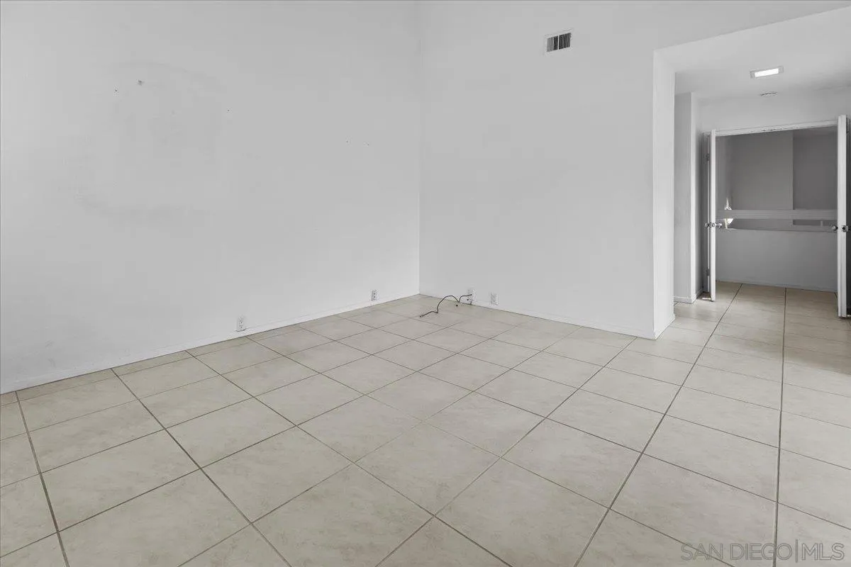 https://cdn.realtyfeed.com/cdn/127/250029881/b0e7108376b711e92455a244f714ad0f.webp