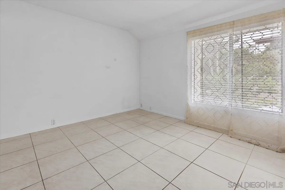 https://cdn.realtyfeed.com/cdn/127/250029881/e14e05c4112b9a17bde6dbe7d019b859.webp