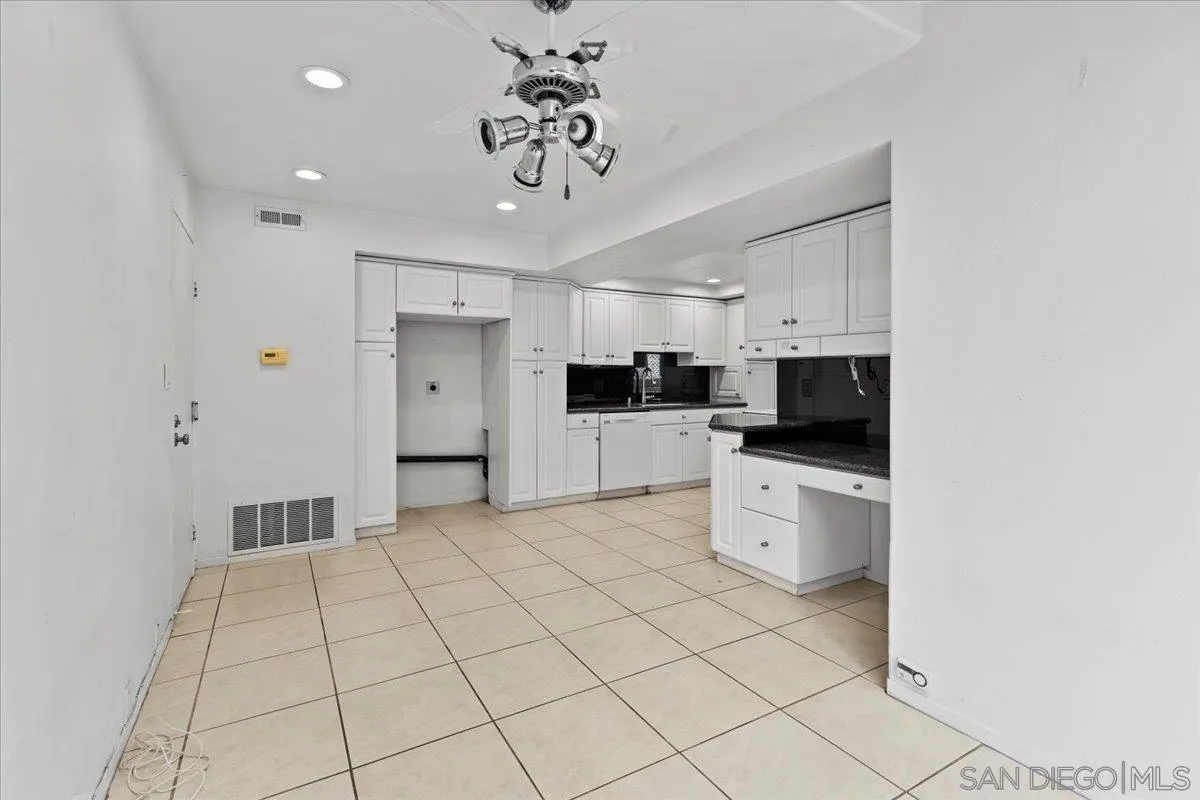 https://cdn.realtyfeed.com/cdn/127/250029881/fb05dc17fa9d32d738c59e353a43657a.webp