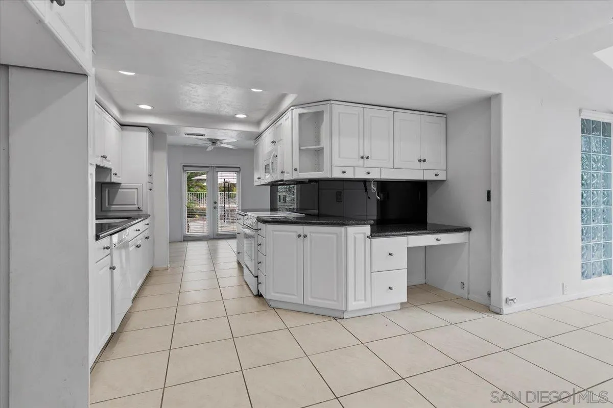 https://cdn.realtyfeed.com/cdn/127/250029881/fd123cd05c3a75813d48c3e65db7a568.webp