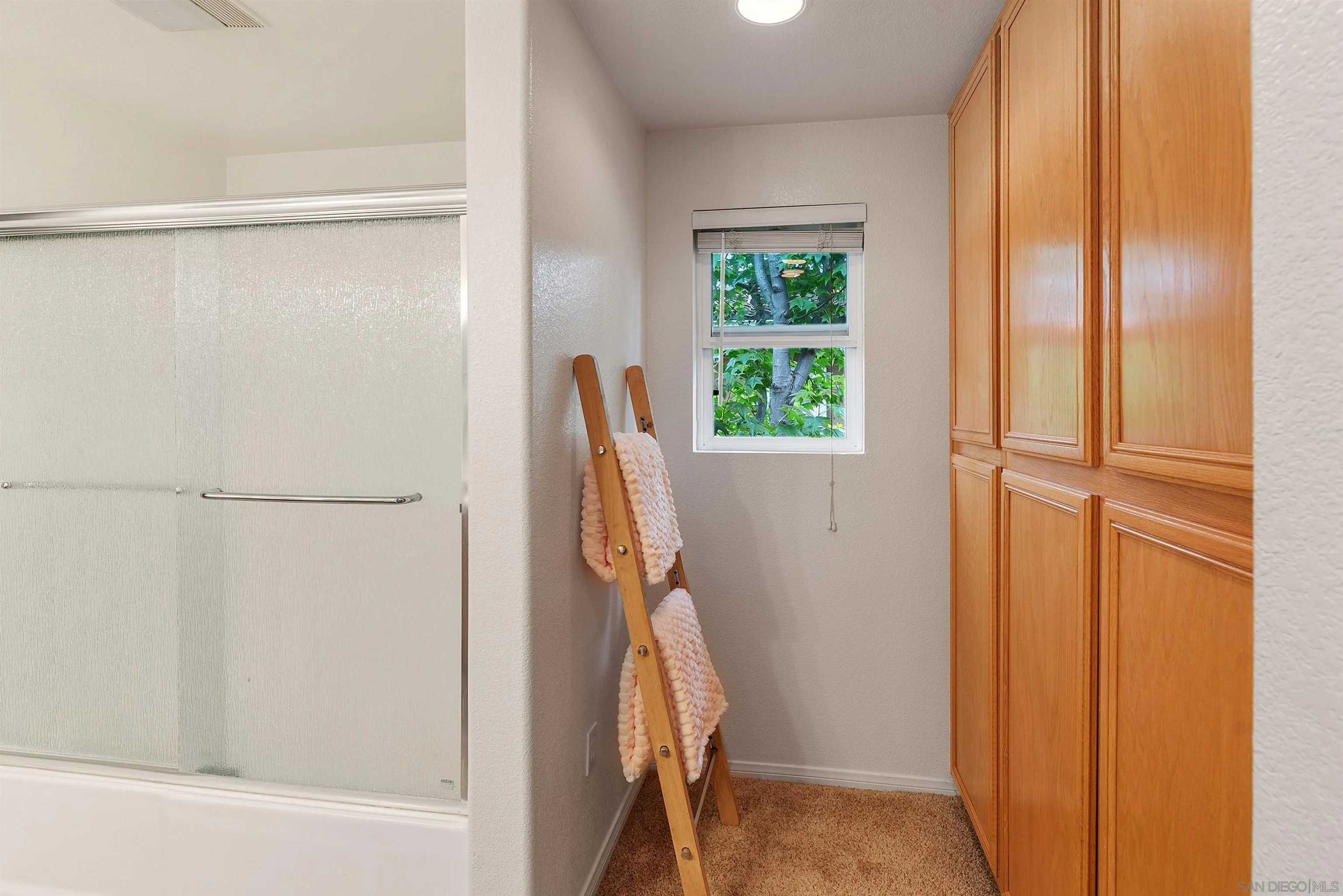 Photo #34: 250029884 Listing: Photo #34