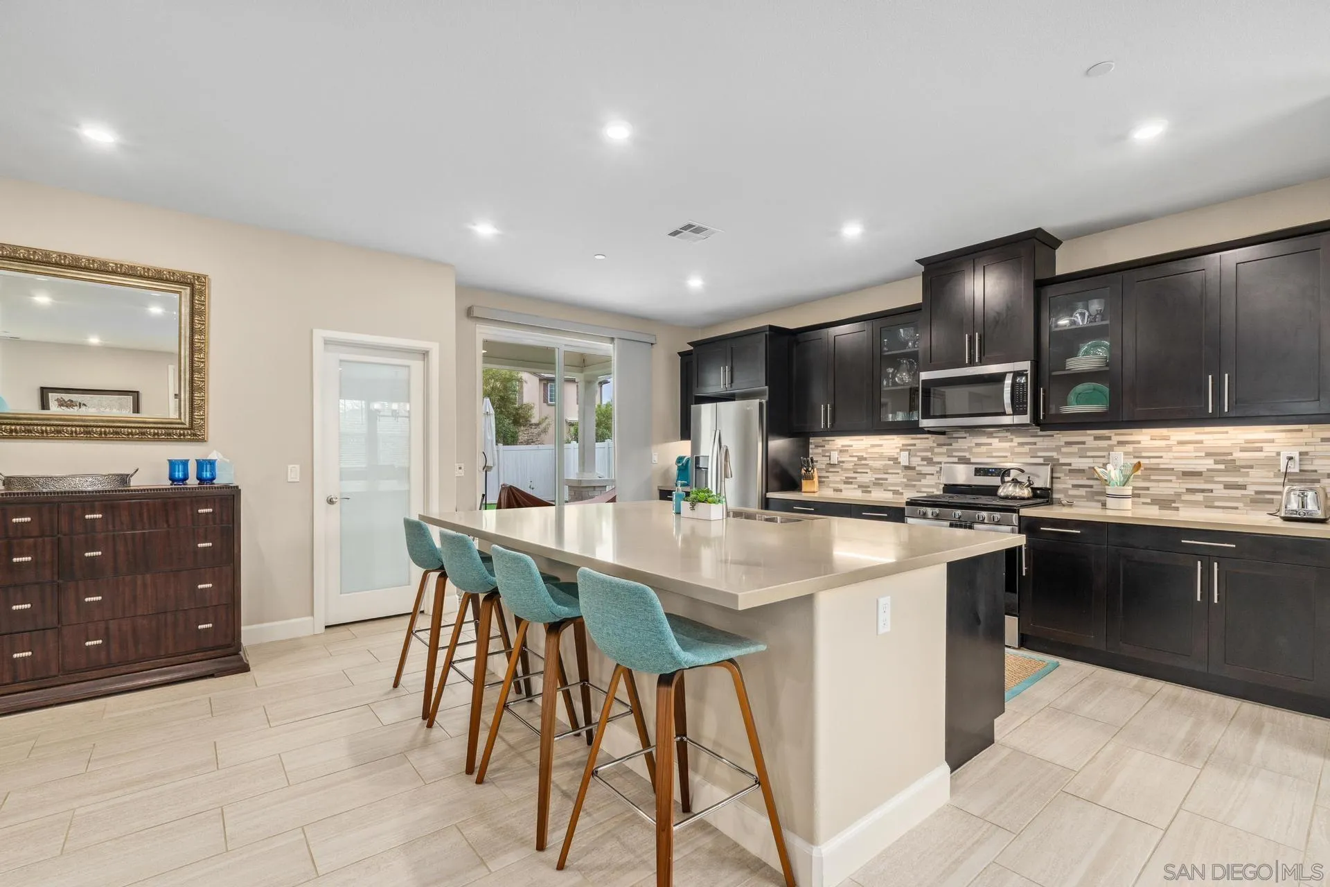 https://cdn.realtyfeed.com/cdn/127/250029900/5d1d7b908e6927b94084d0bf23d24d02.webp