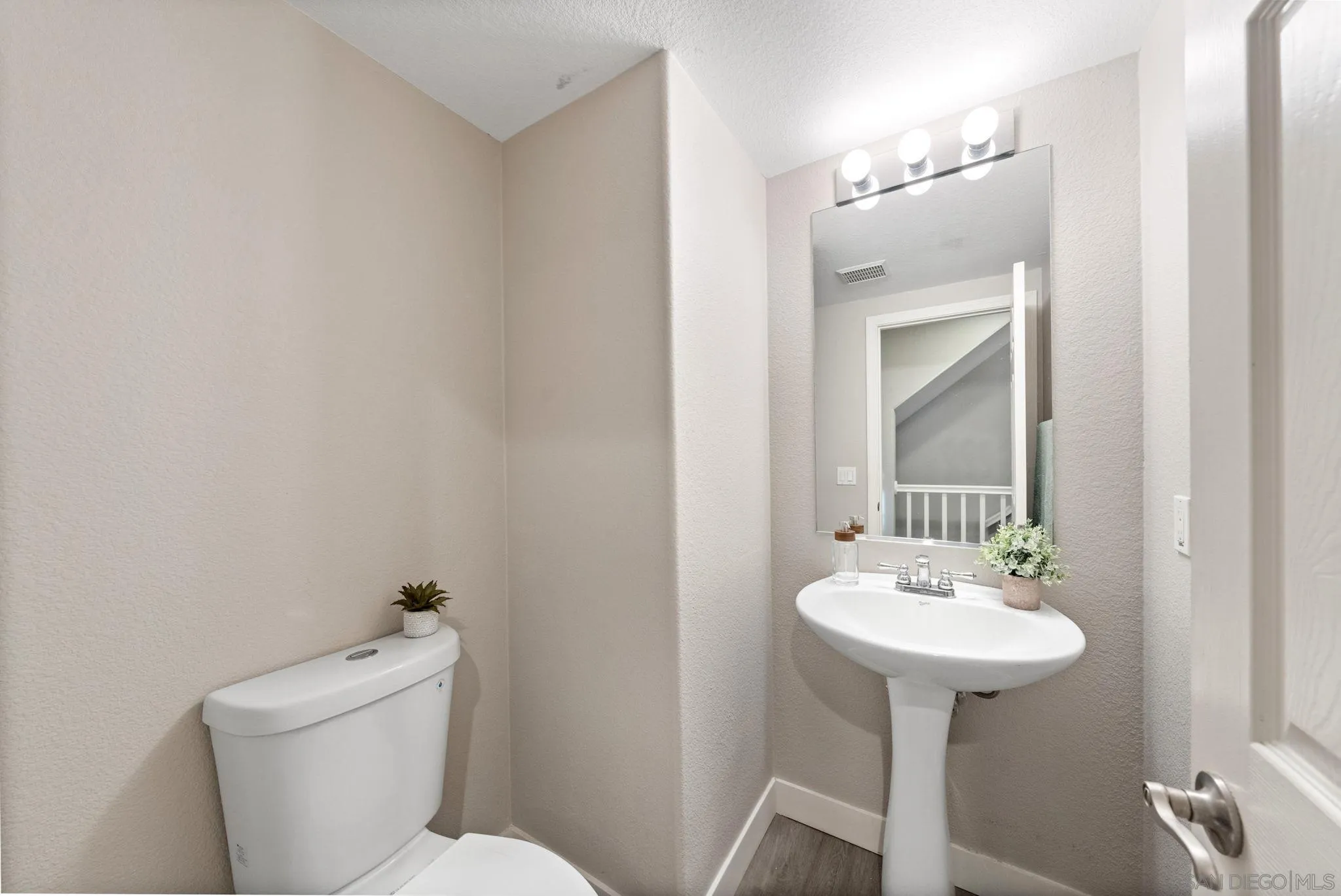 Photo #18: 250029907 Listing: Photo #18