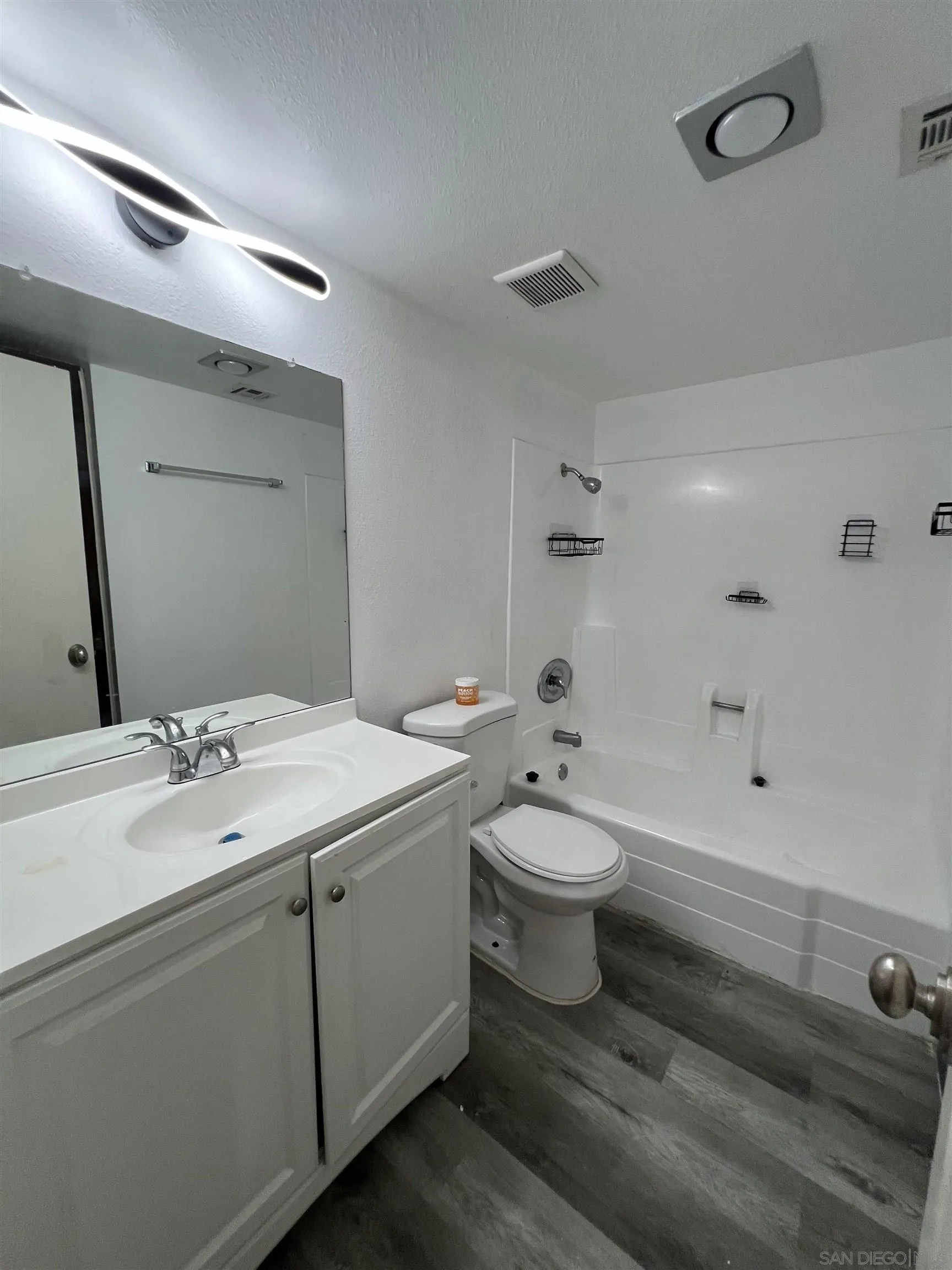 Photo #10: 250029911 Listing: Photo #10