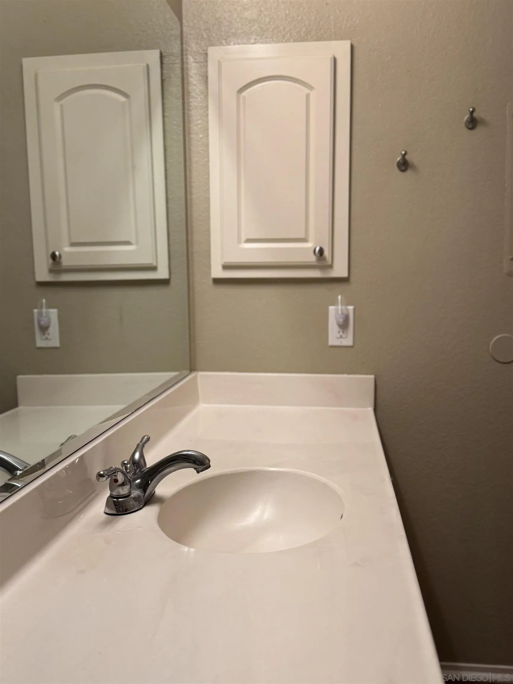 Photo #11: 250029912 Listing: Photo #11