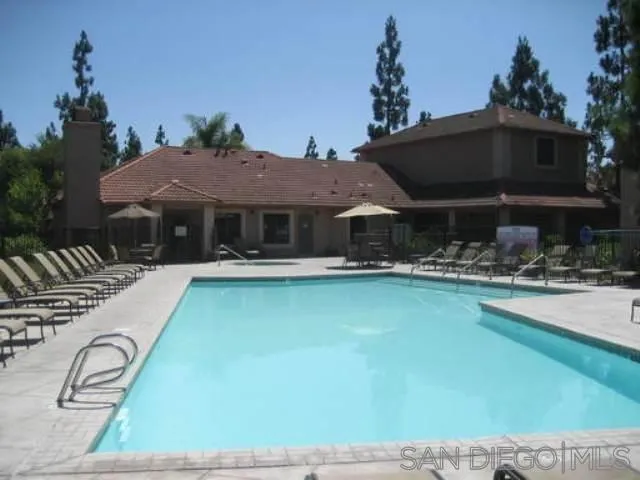 Photo #3: 250029912 Listing 