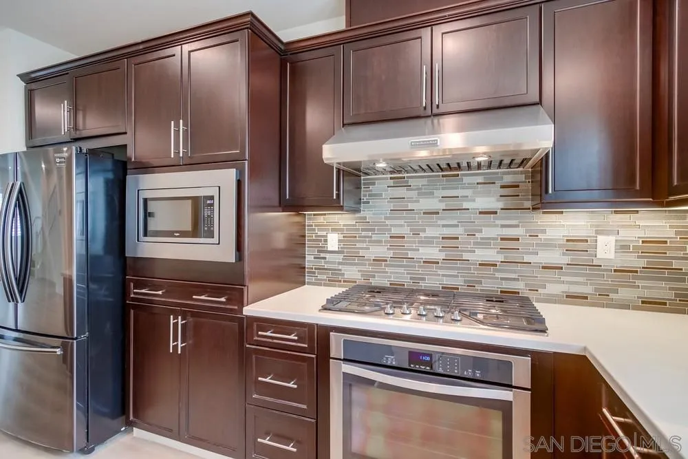 Photo #3: 250029916 Listing 