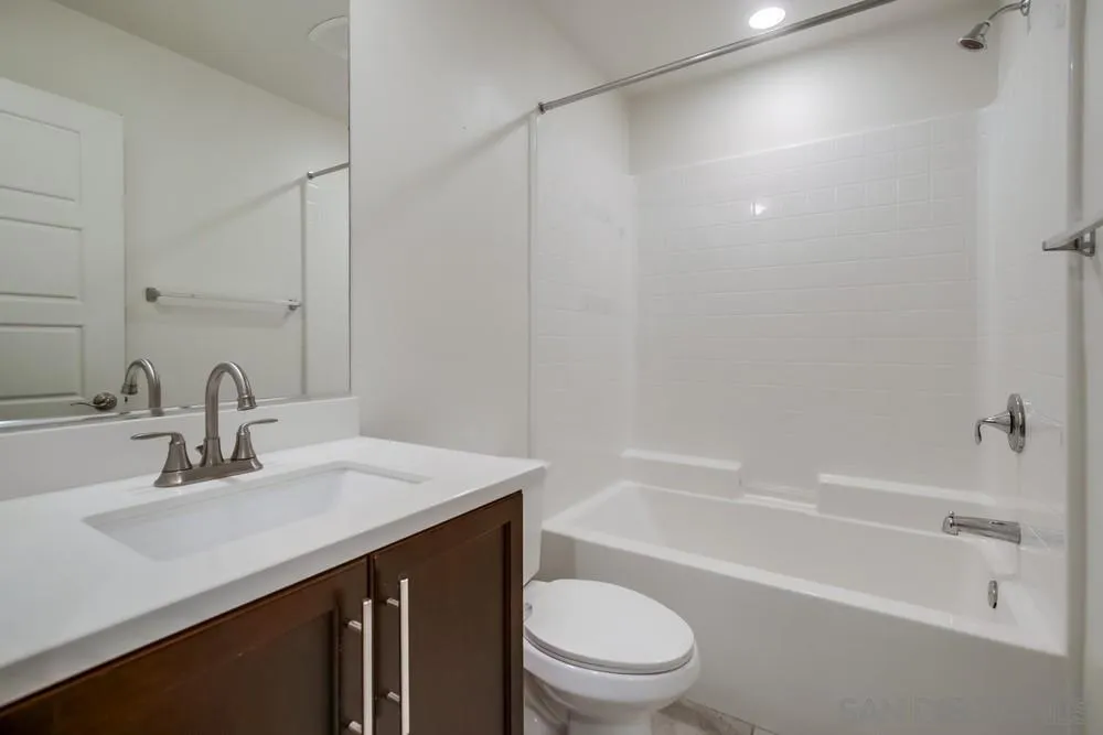 Photo #14: 250029916 Listing: Photo #14