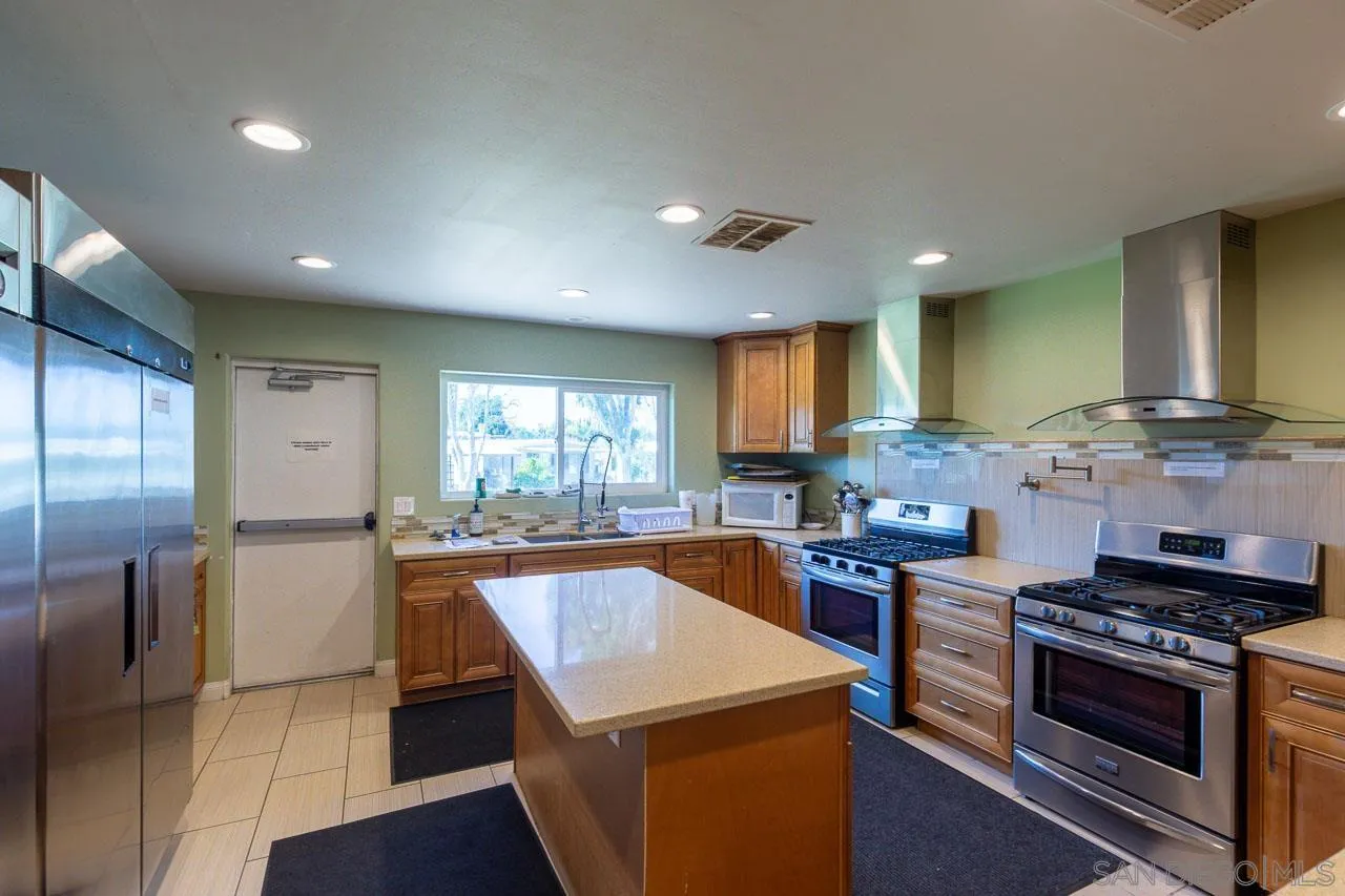 https://cdn.realtyfeed.com/cdn/127/250029920/3385df6f4deadfb1532dce82f9454a07.webp